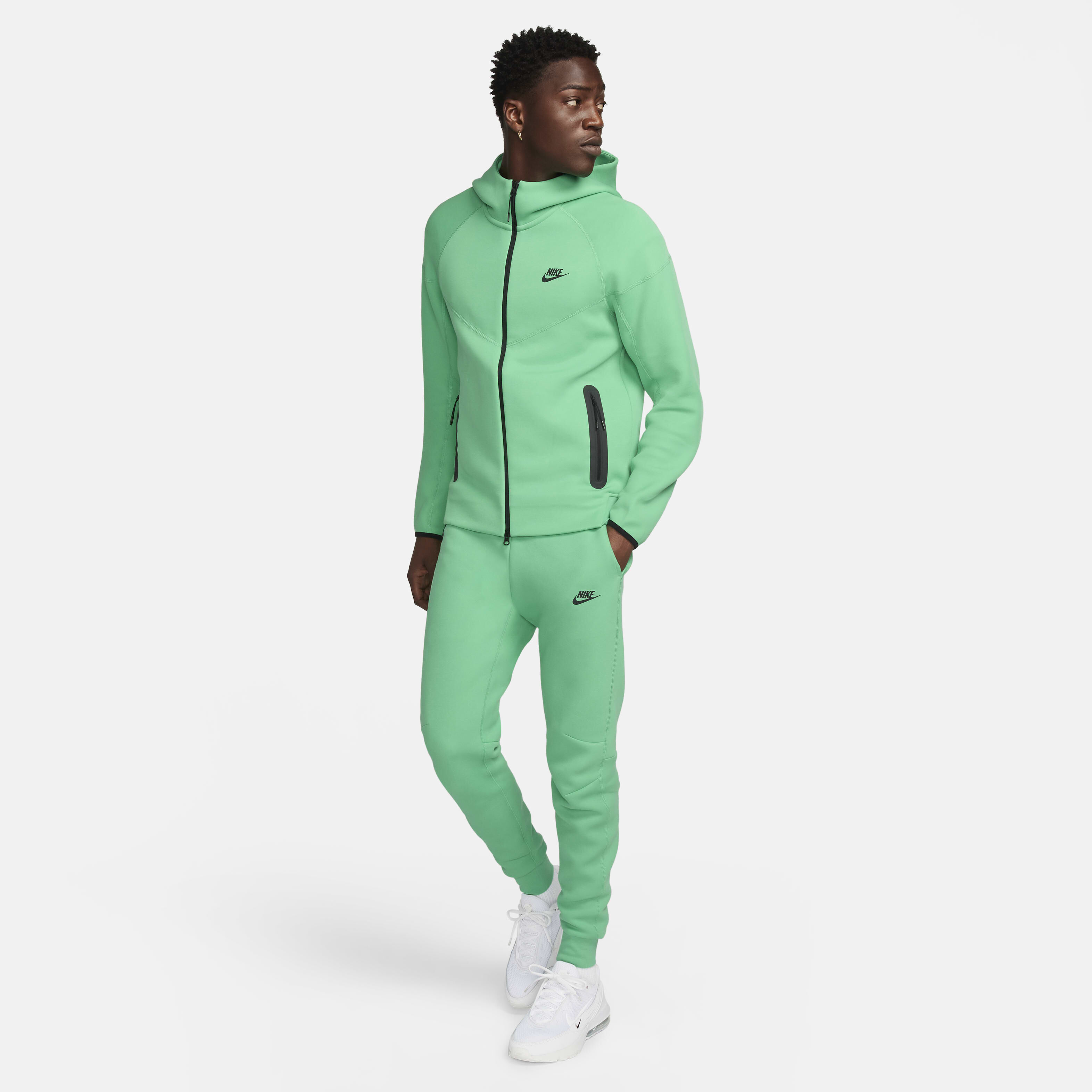 Buy Nike Sportswear Tech Fleece Men s Joggers Spring Green Black Nike Kuwait Official