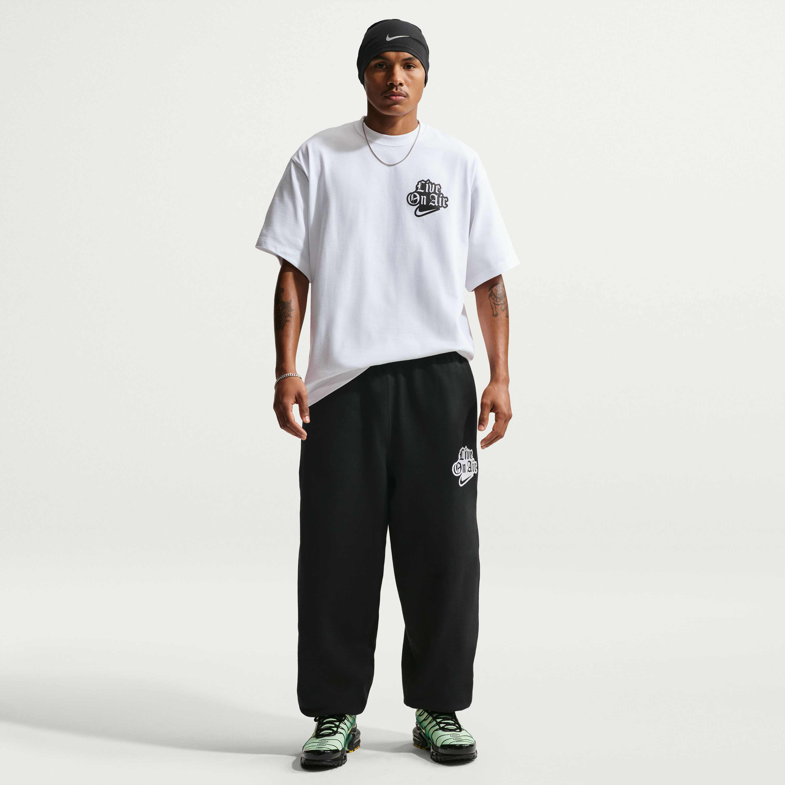 Nike Solo Swoosh image number 3