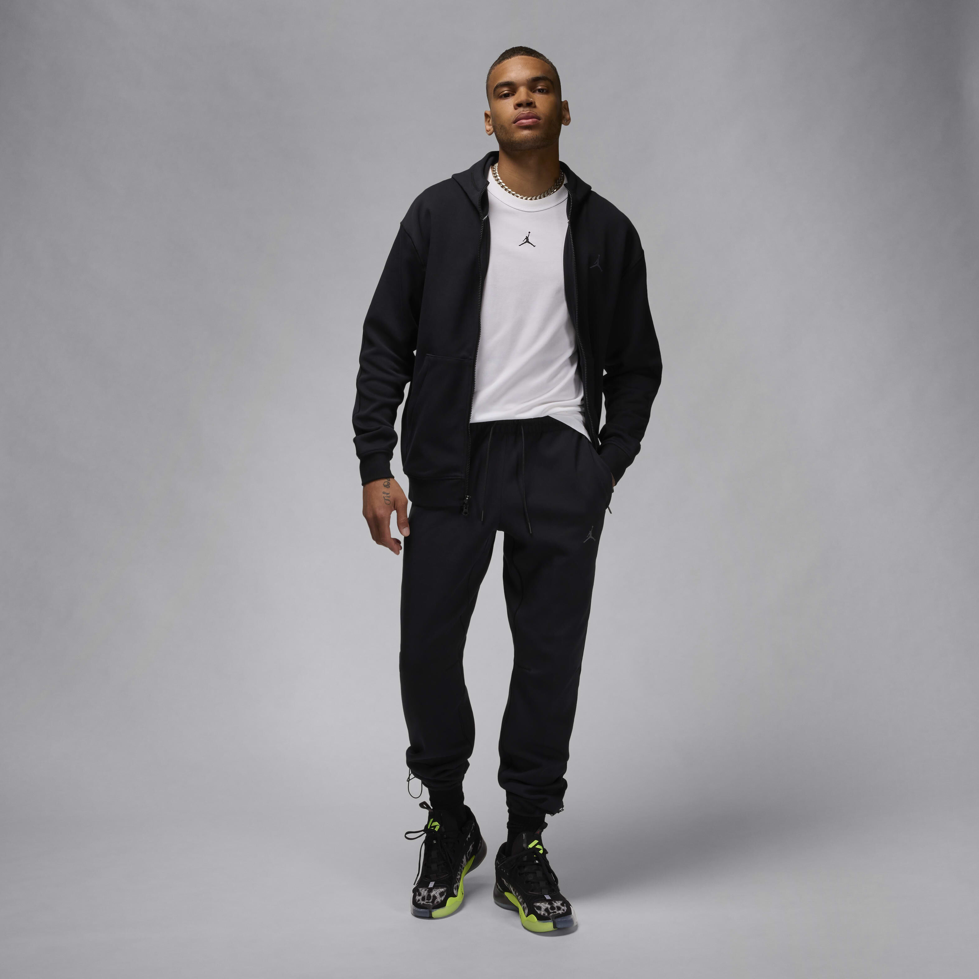 Buy Jordan Sport Hoop Fleece Men s Dri FIT Trousers Nike Kuwait Official