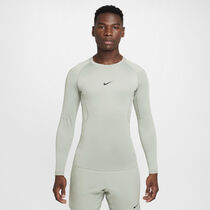 Nike Pro