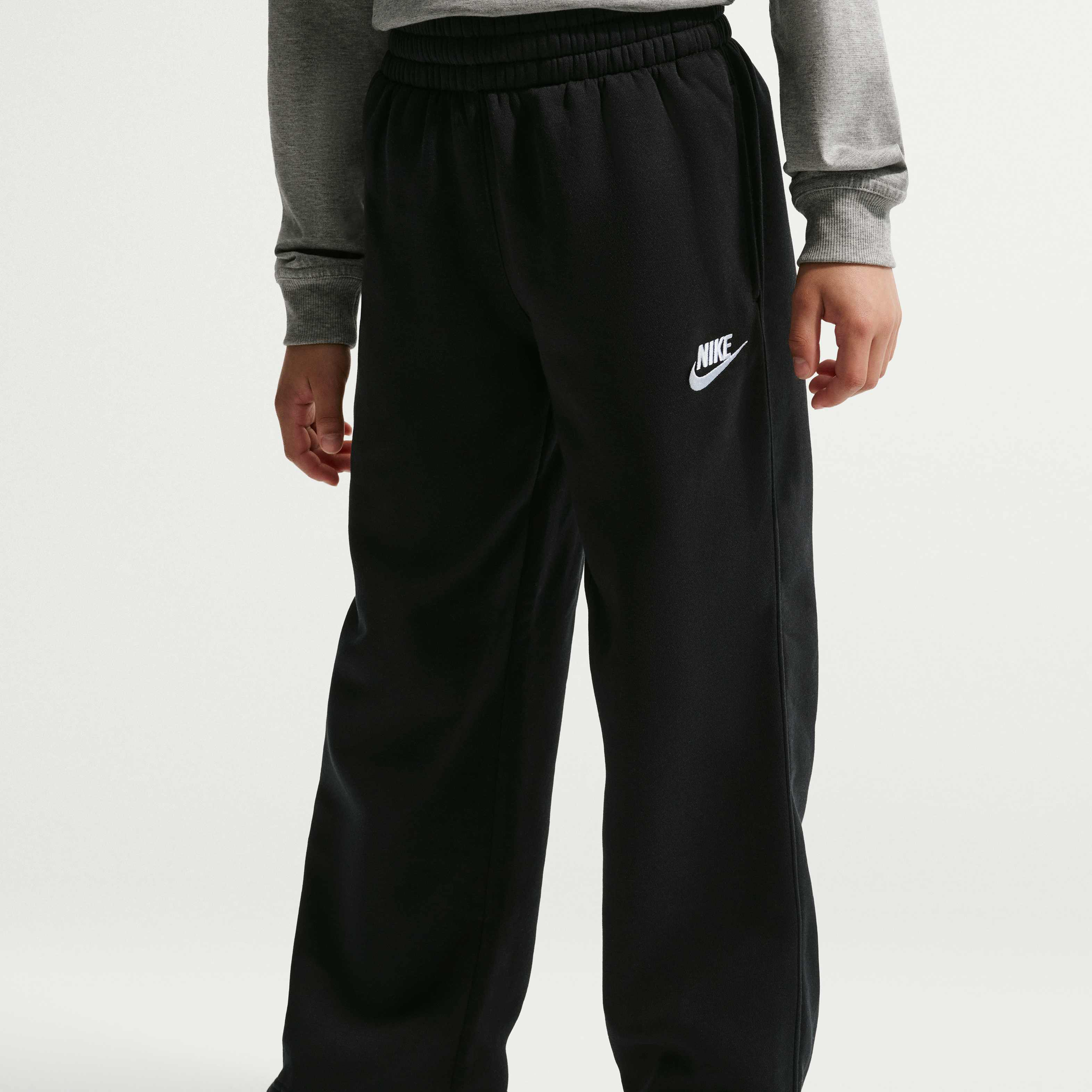 Nike Sportswear image number 1