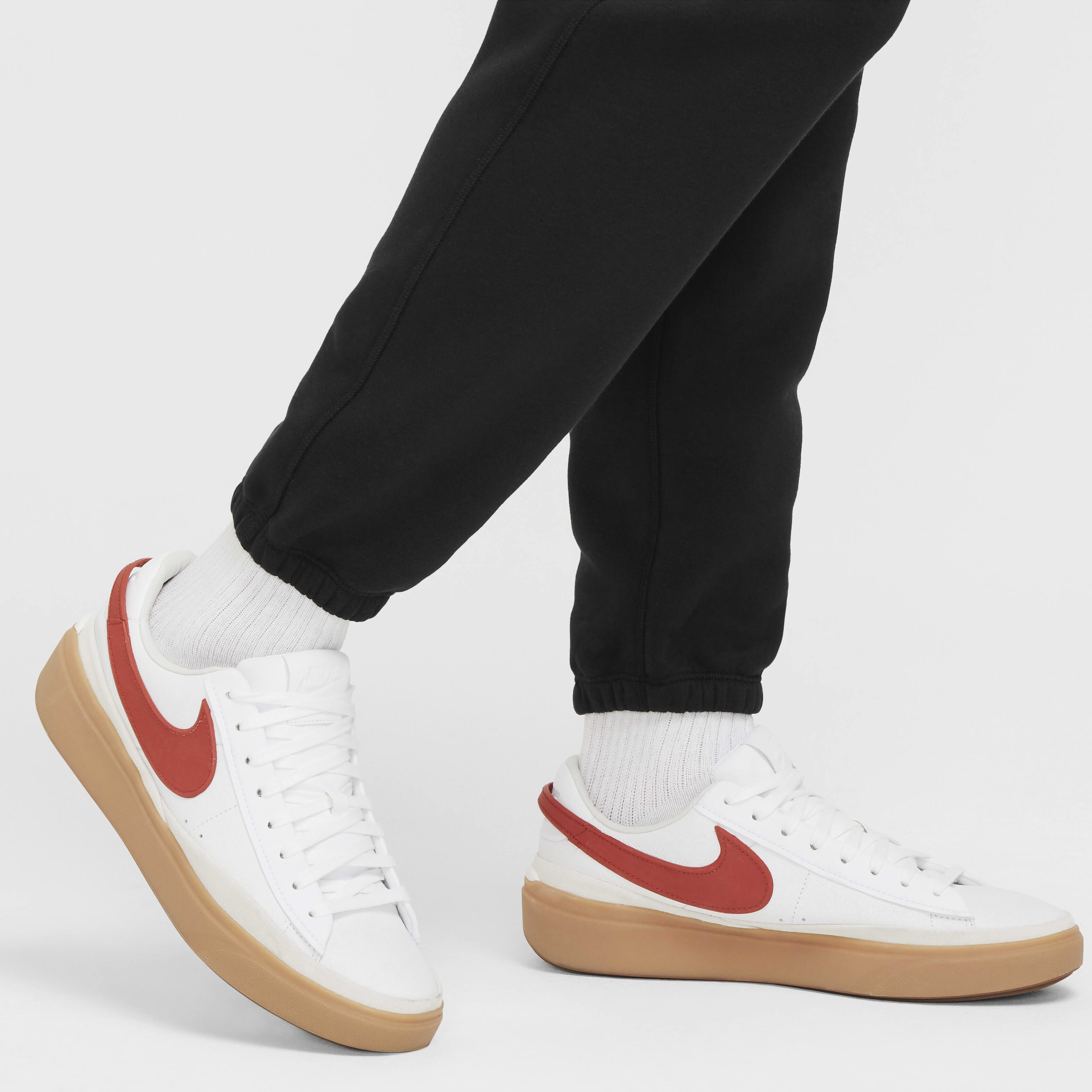 Nike Sportswear Club image number 4