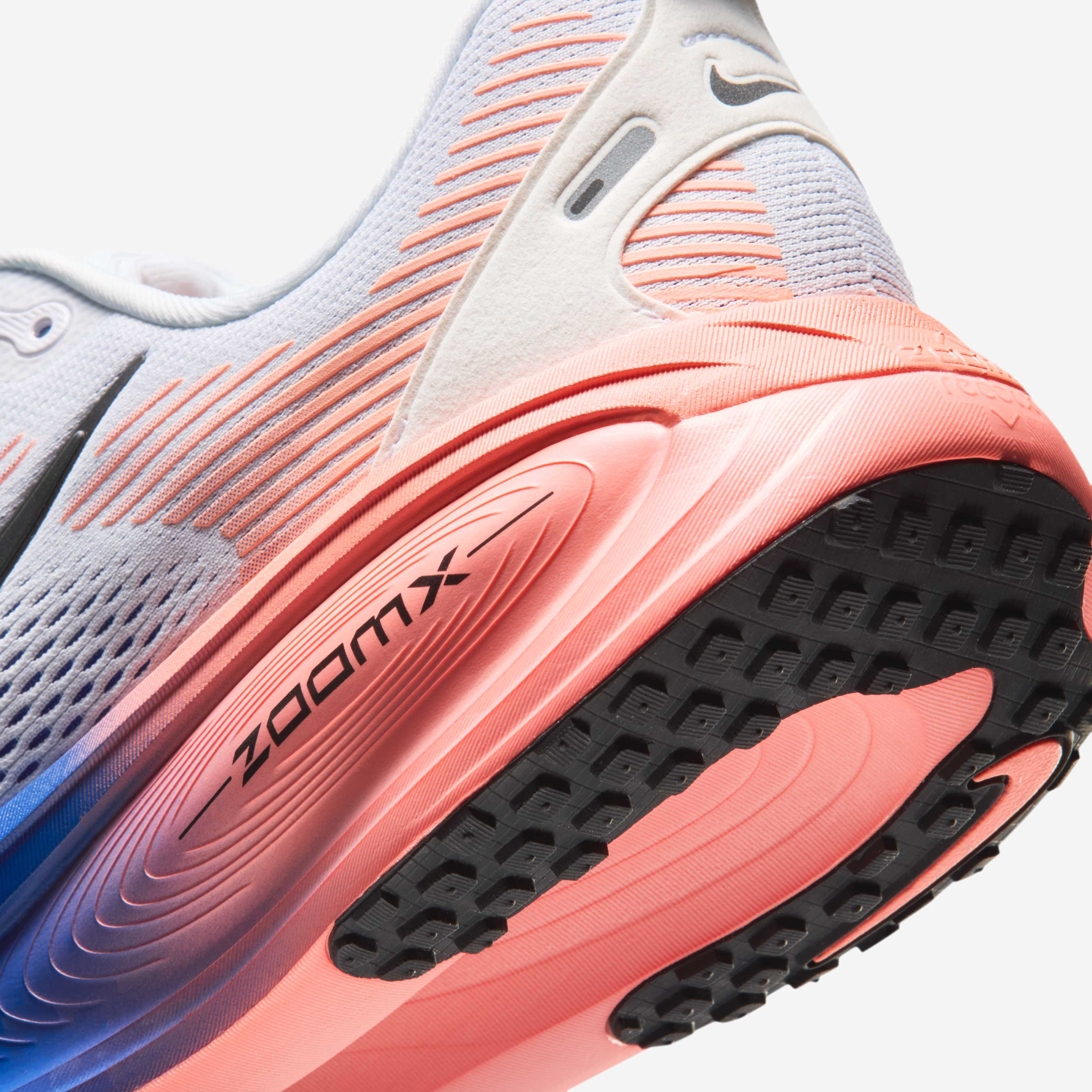Nike Vomero 18 image number 7