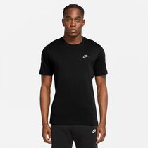 Nike Sportswear Club