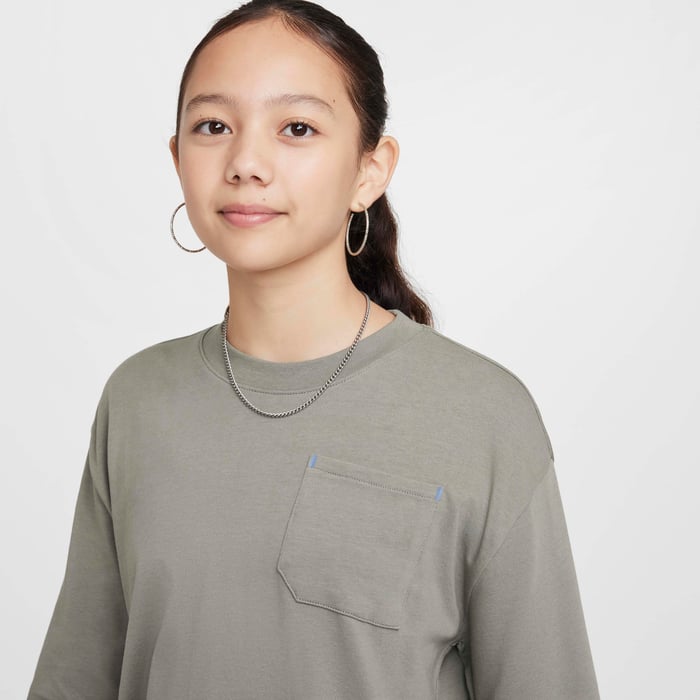 نايكي سبورتسوير سيتي يوتيليتي image number 2 نايكي سبورتسوير سيتي يوتيليتي image number 2