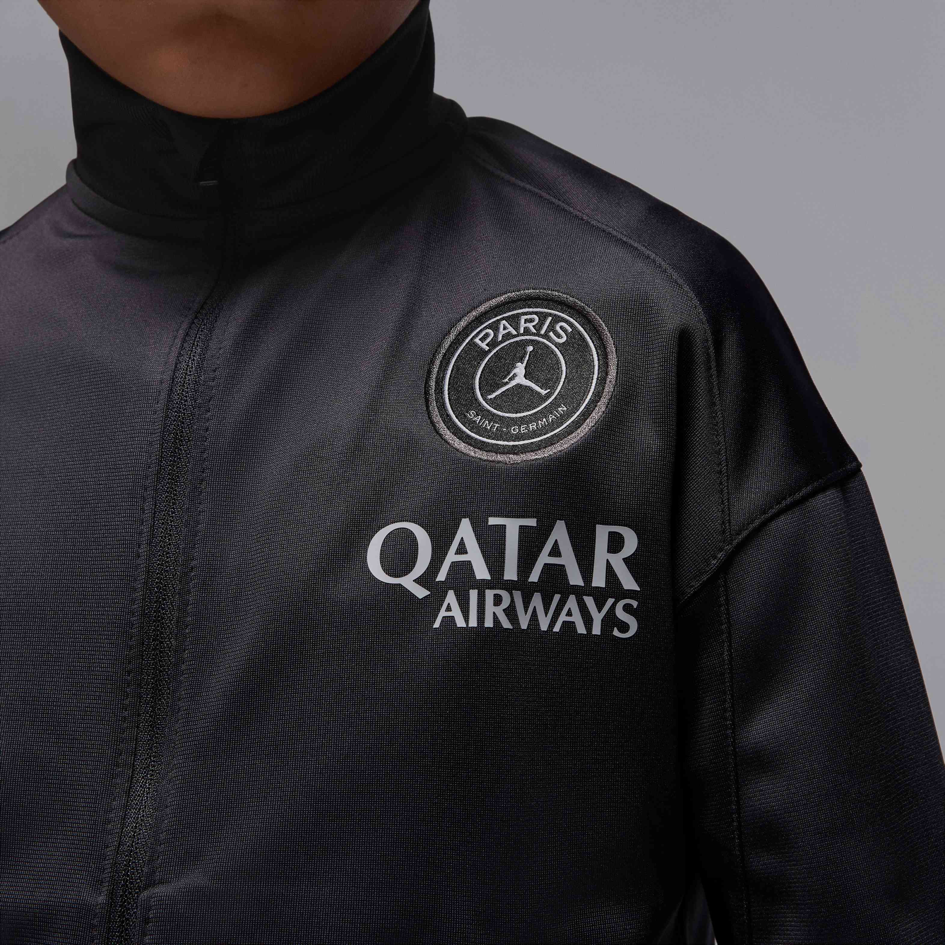 Paris Saint-Germain Strike Fourth image number 13