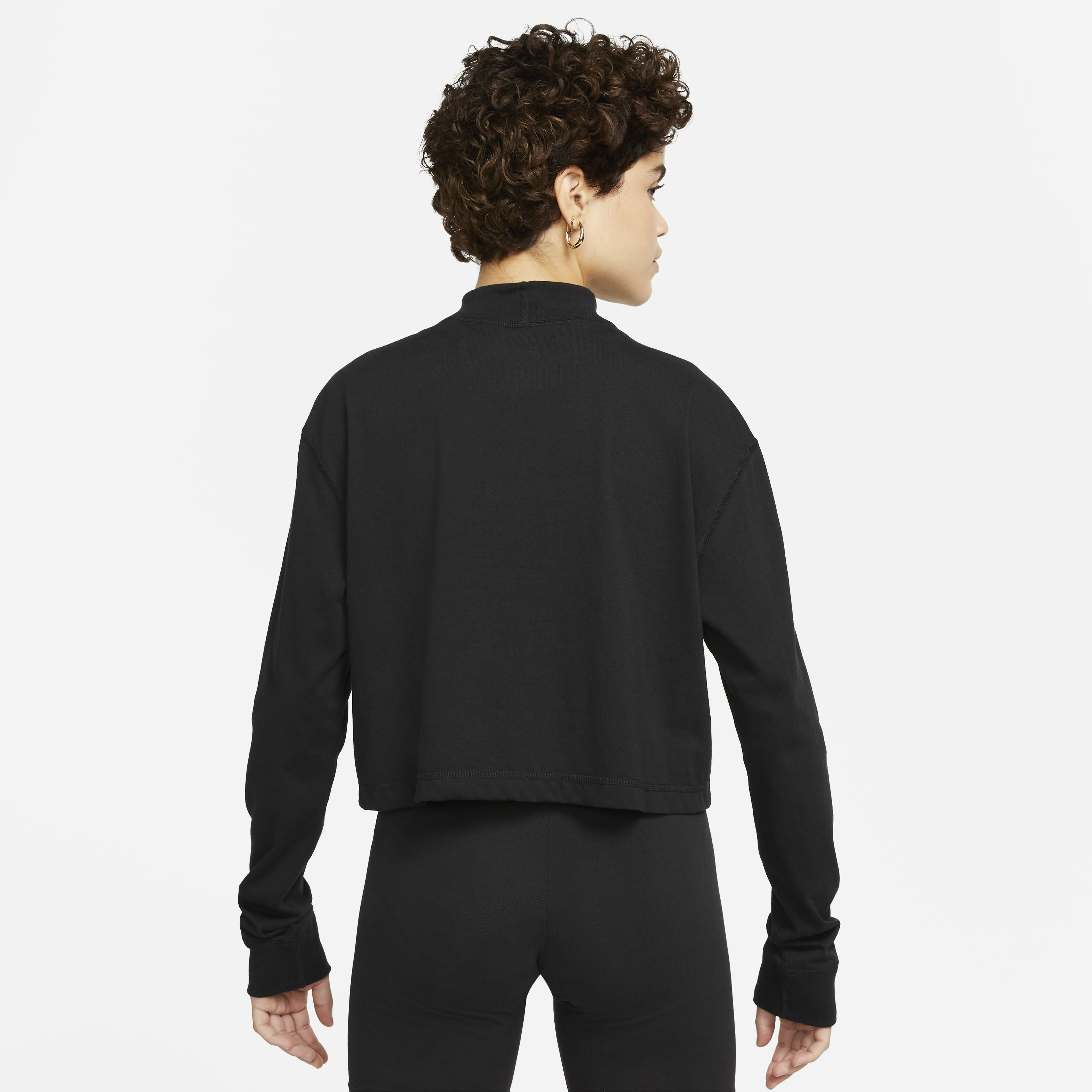 نايكي سبورتسوير image number 1