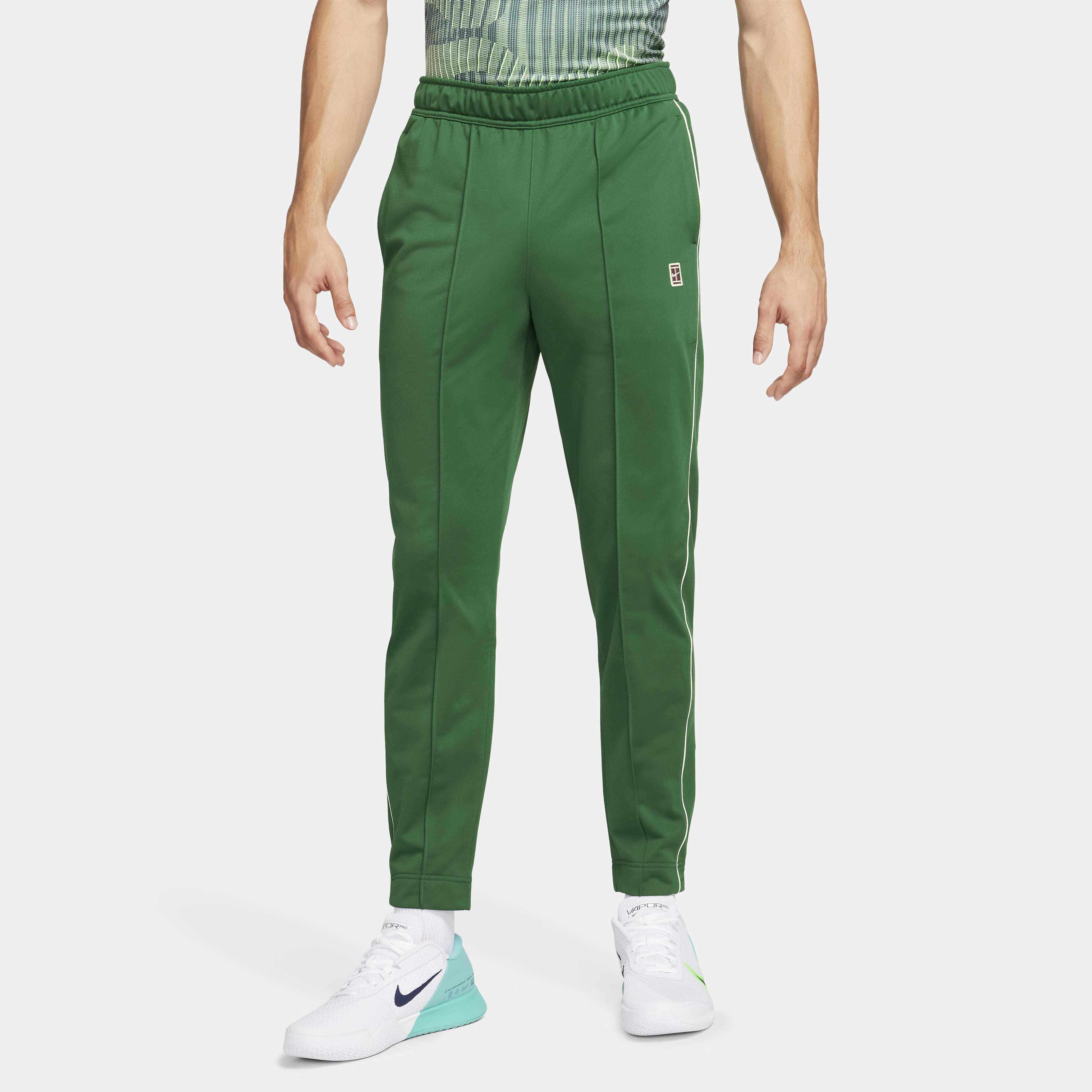 NikeCourt image number 0