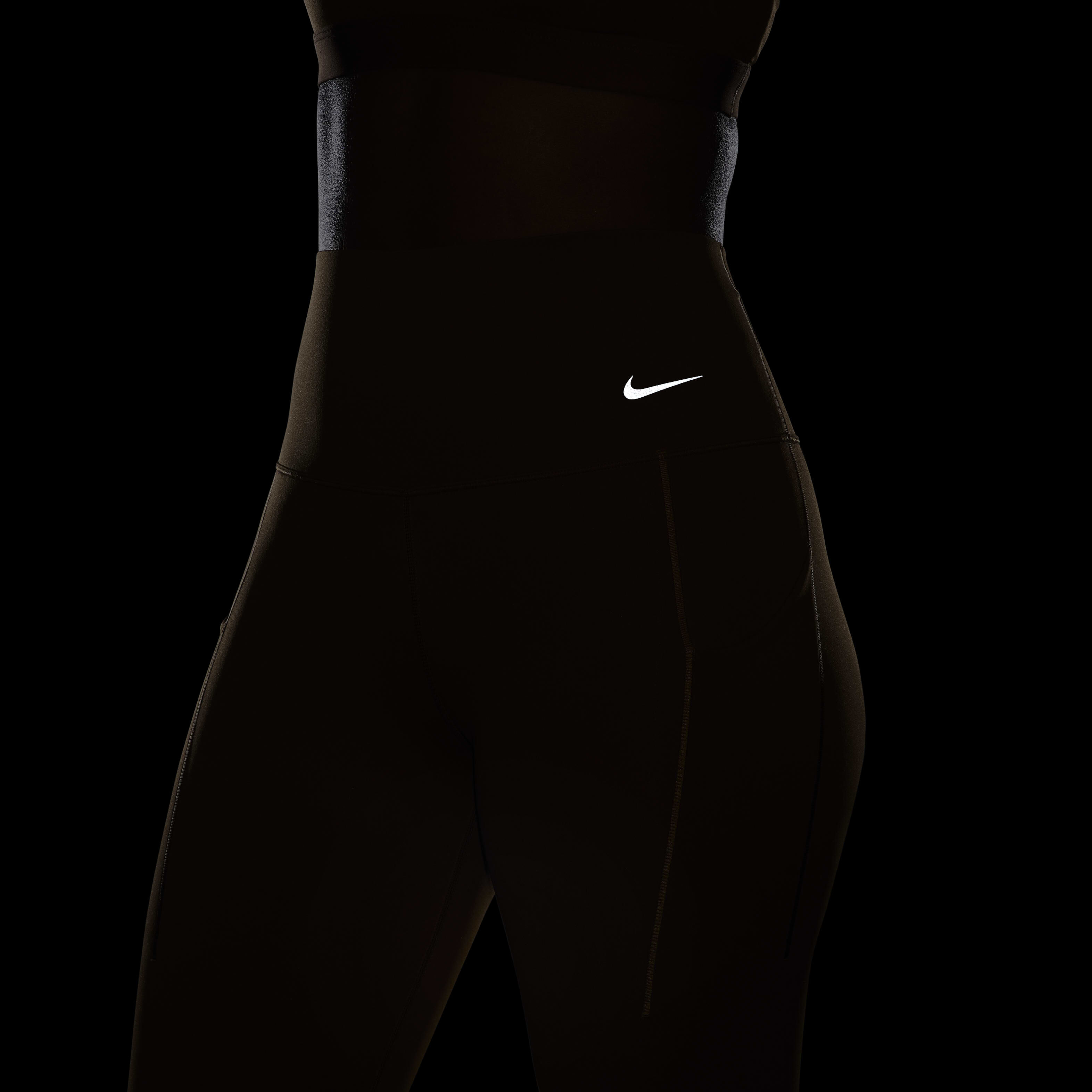 Nike Universa image number 7