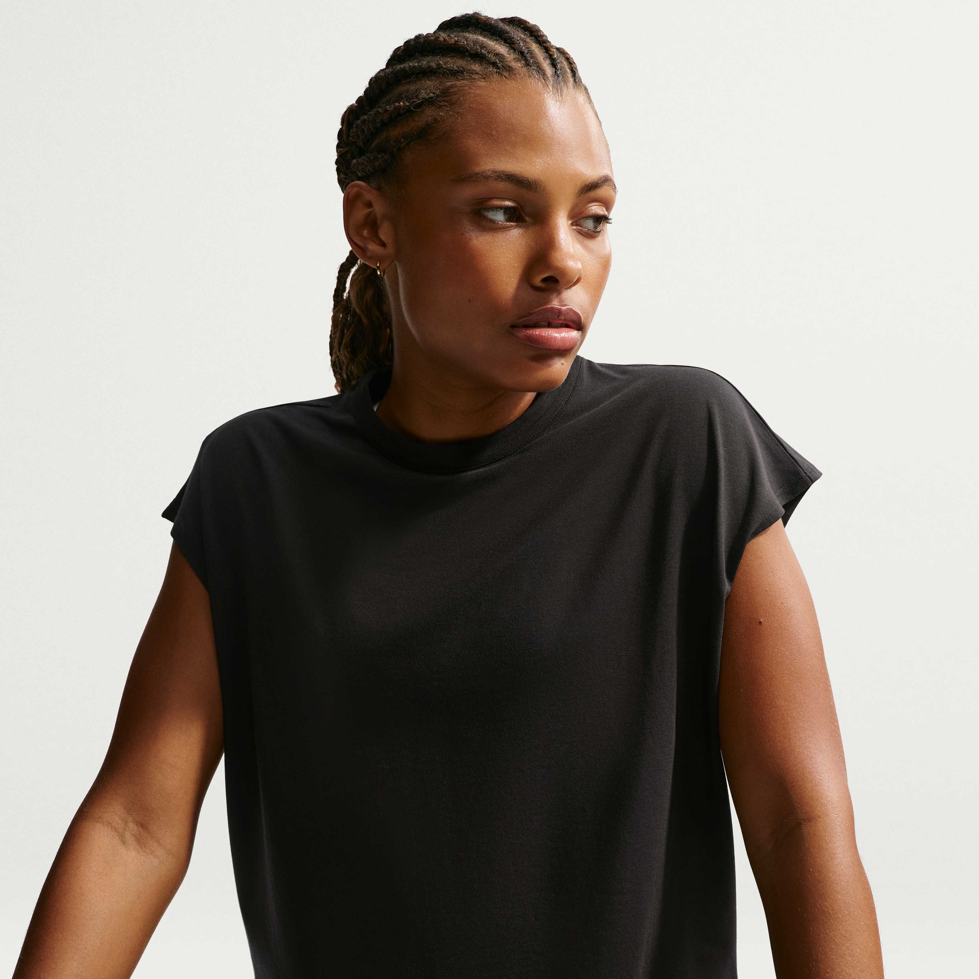 نايكي 24.7 امبوسبلي سوفت image number 2