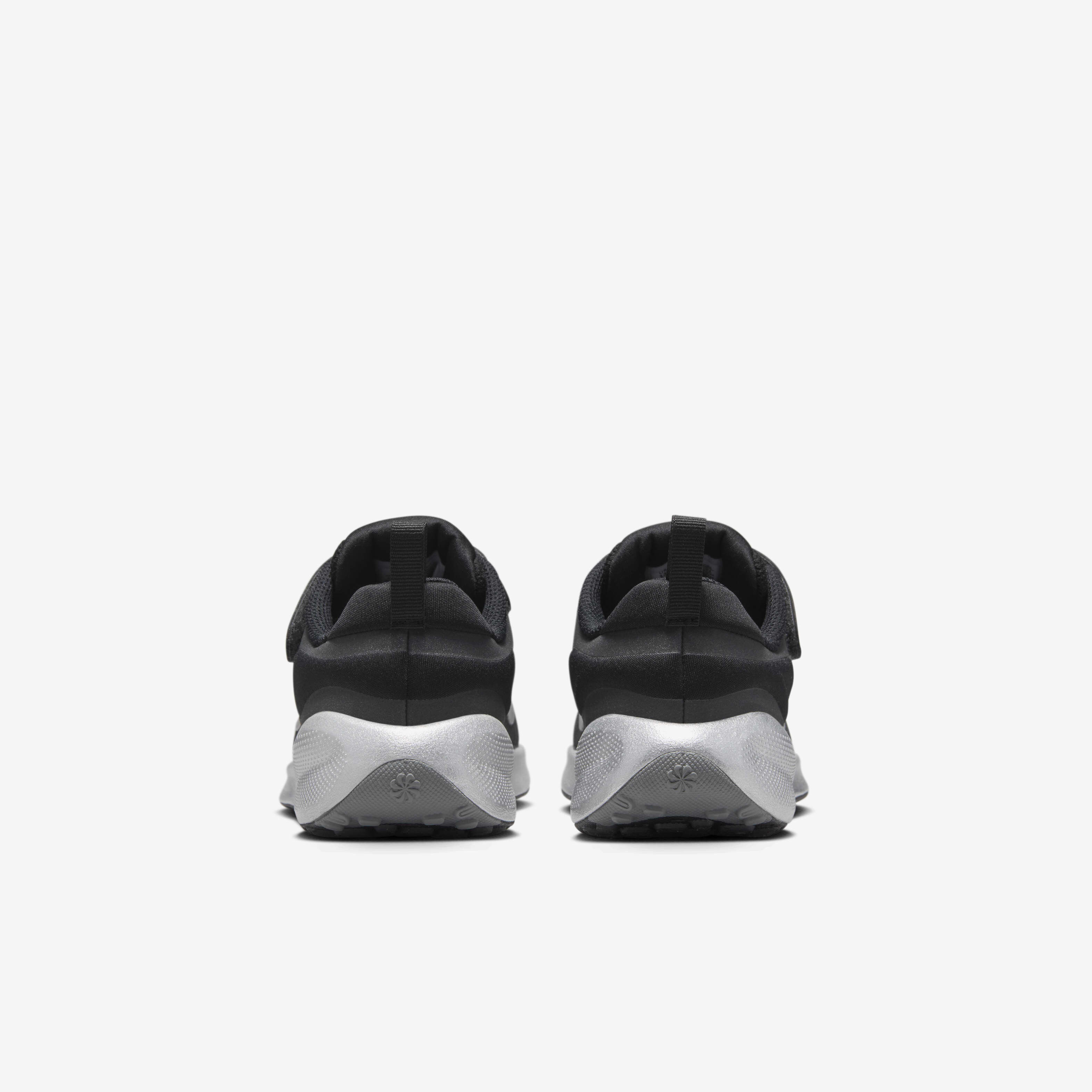Nike Revolution 7 SE image number 5