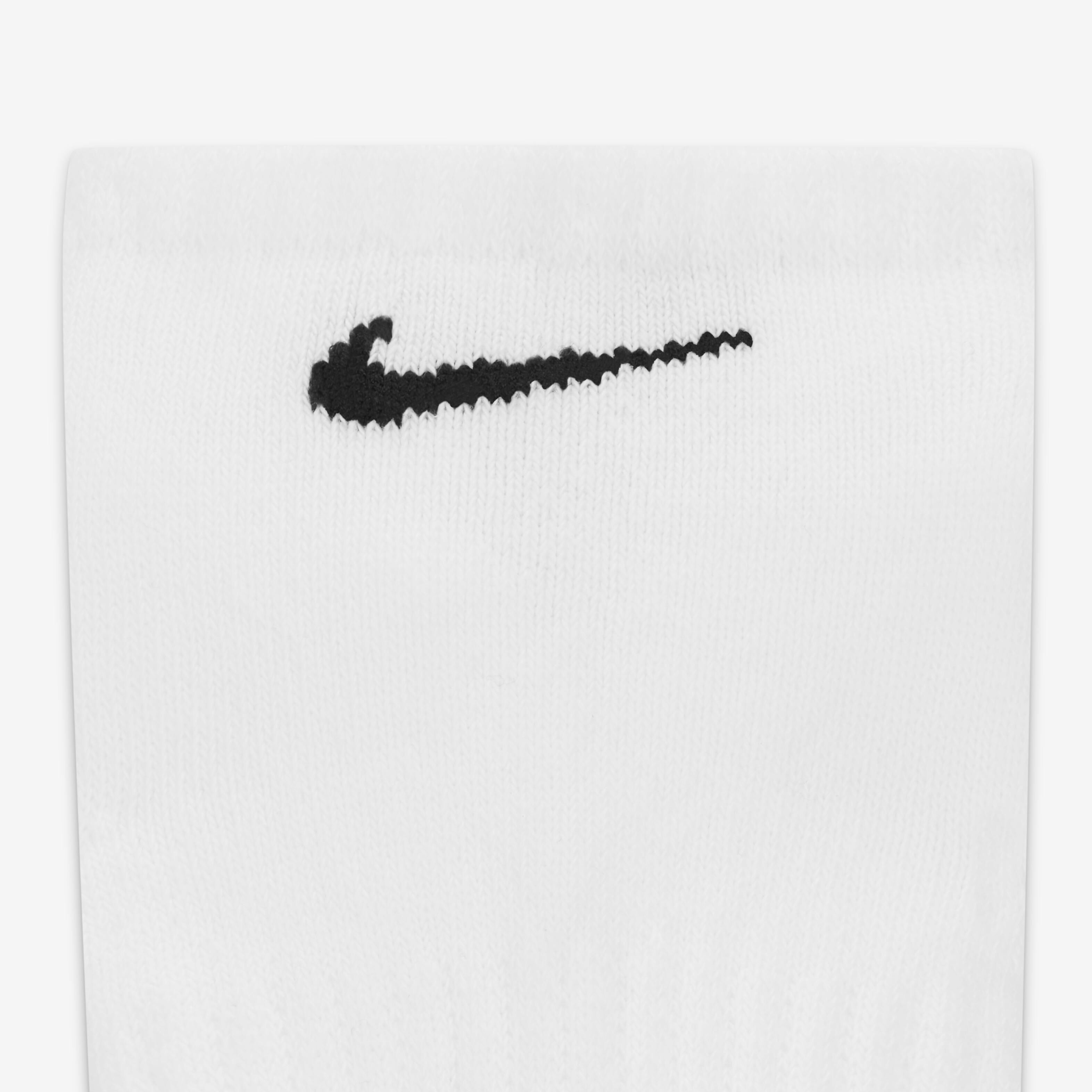 Nike Everyday Cushioned image number 3