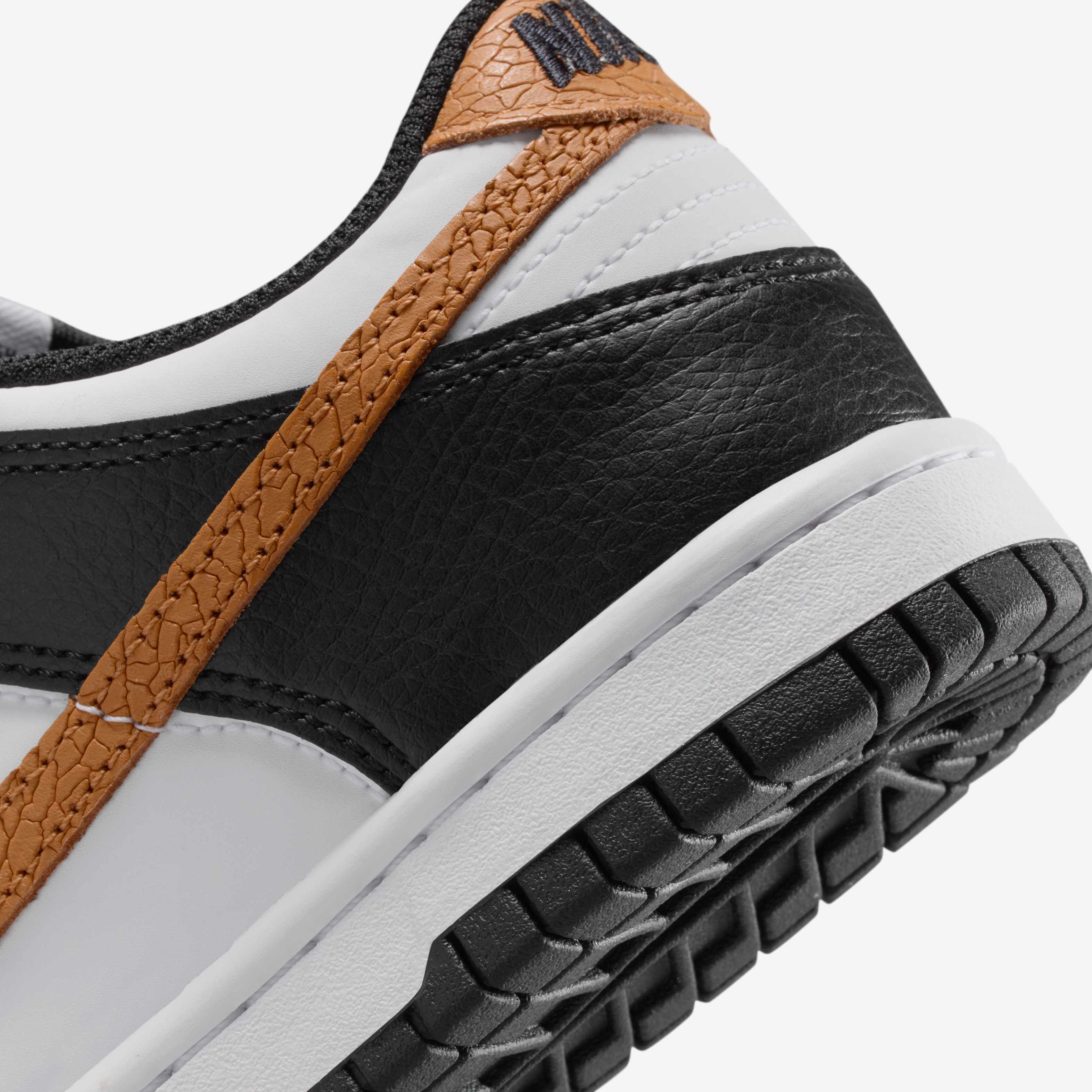 Nike Dunk Low image number 7