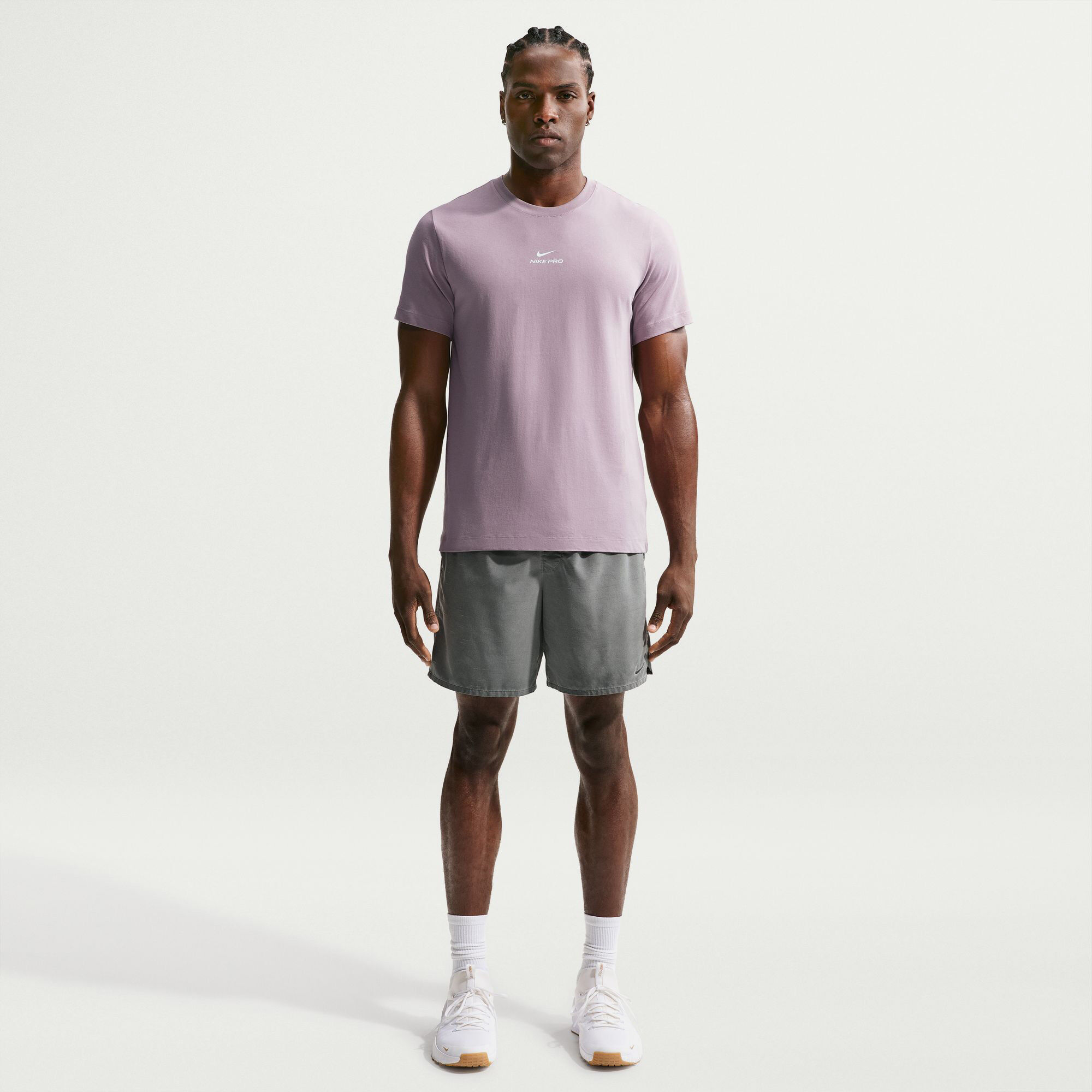 نايكي برو image number 0