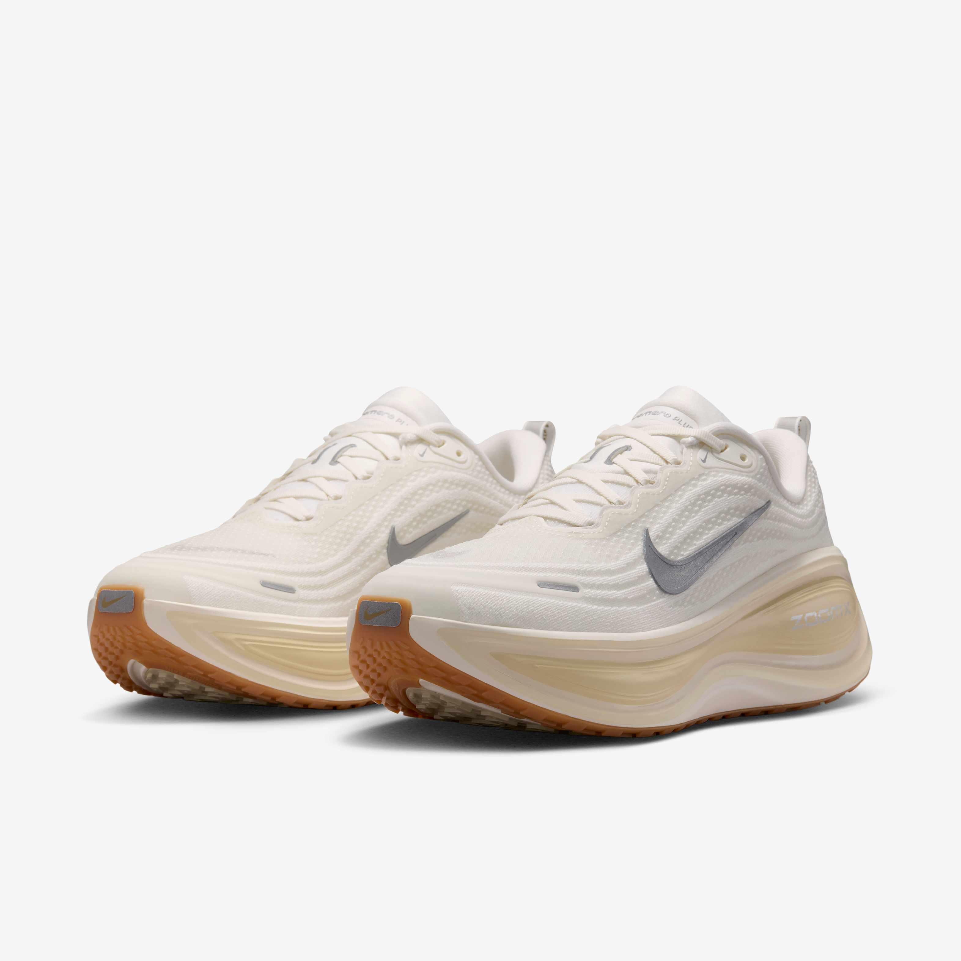 Nike Vomero Plus image number 4