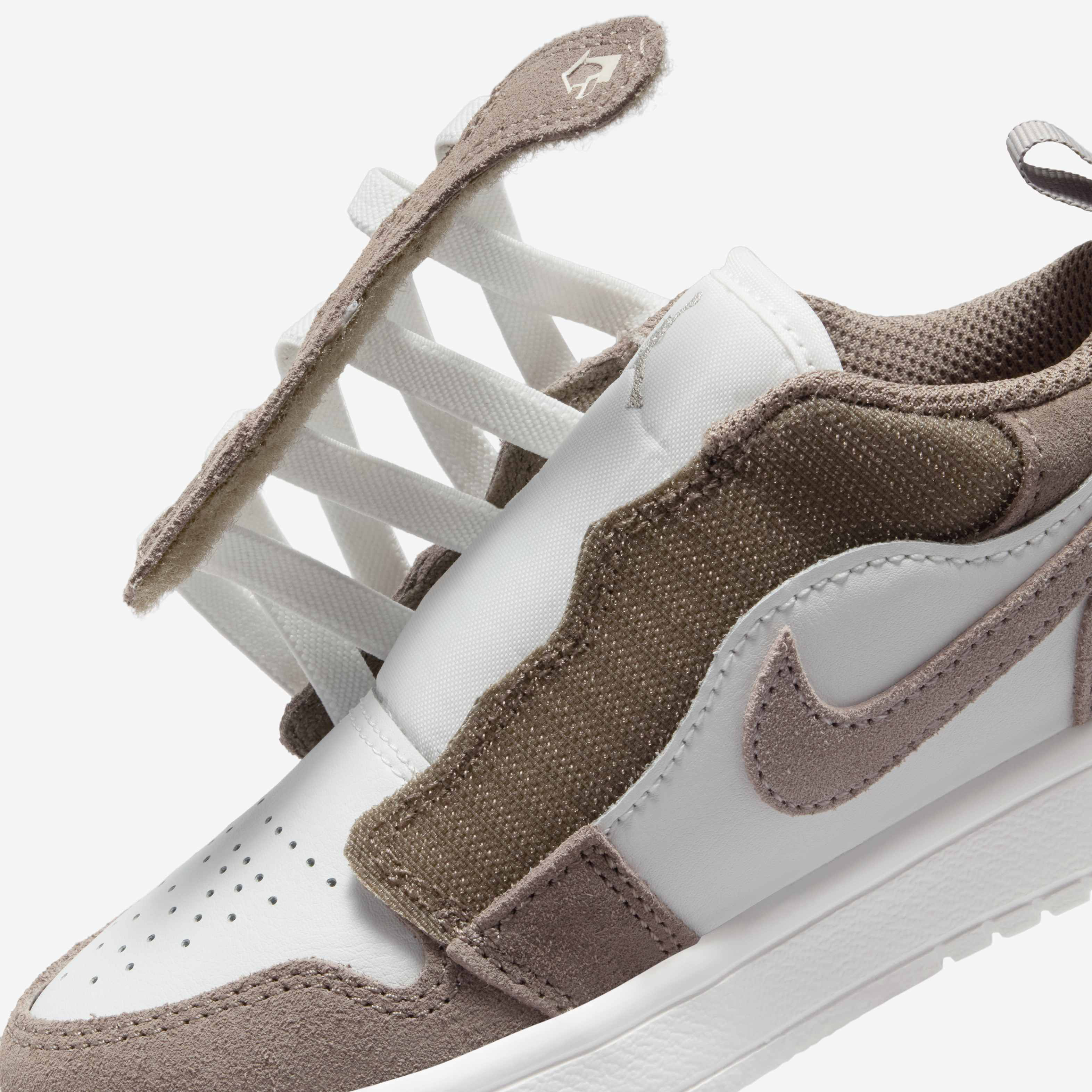 Jordan 1 Low Alt image number 8