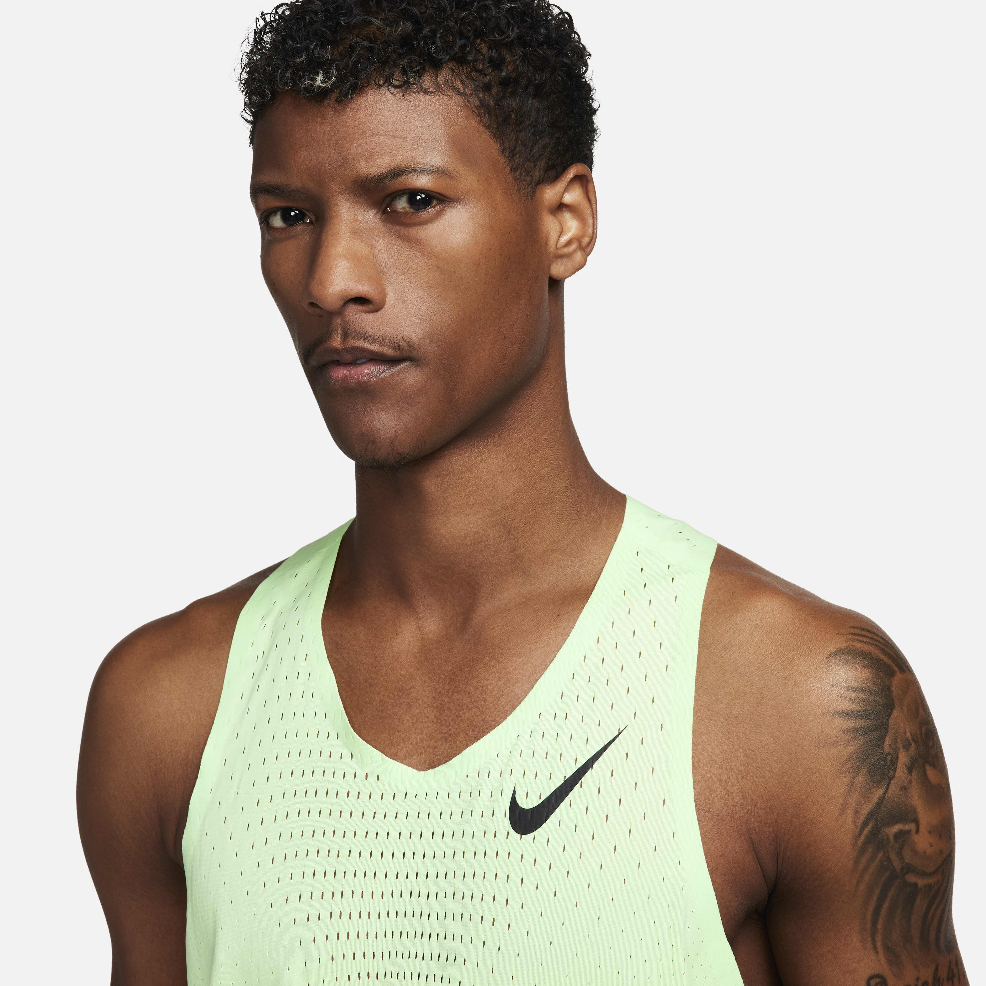 Nike aeroswift running vest discount