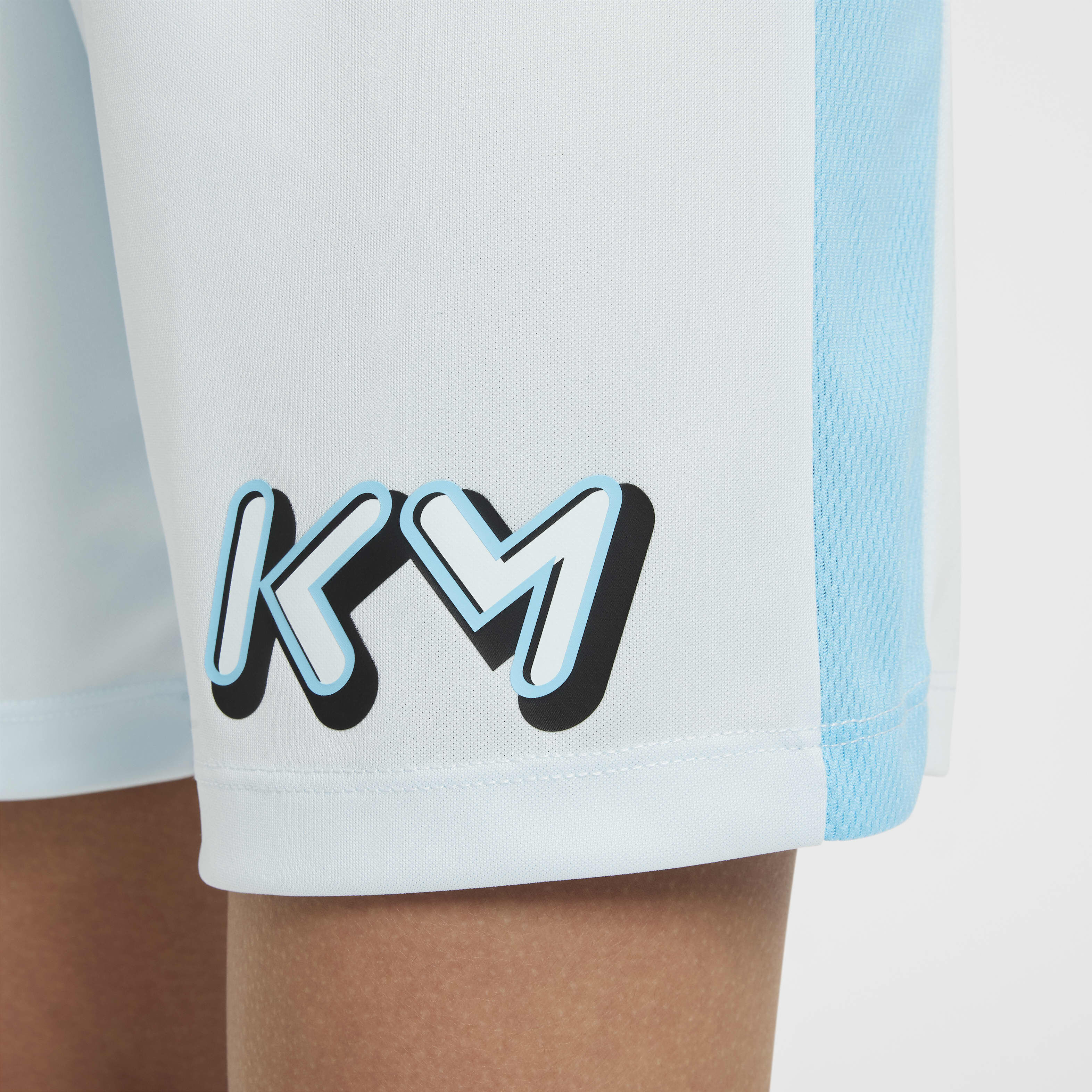 Kylian Mbapp&eacute; image number 5