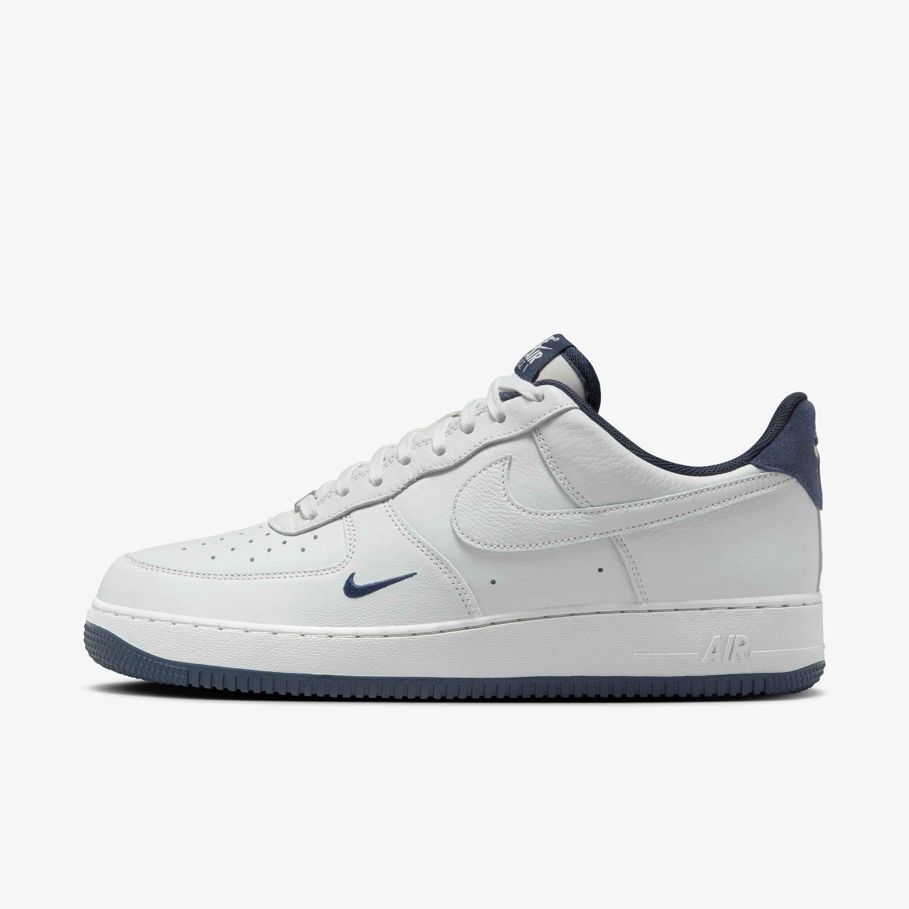 Nike Air Force 1 '07 LV8 image number 0