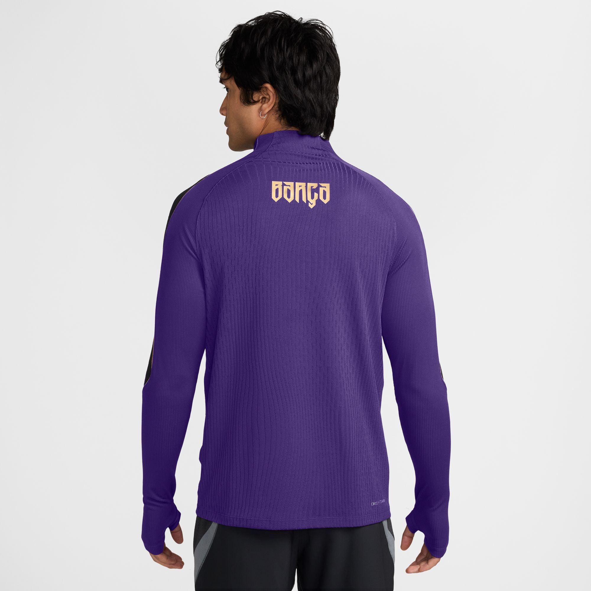 برشلونة سترايك إليت أواي image number 1