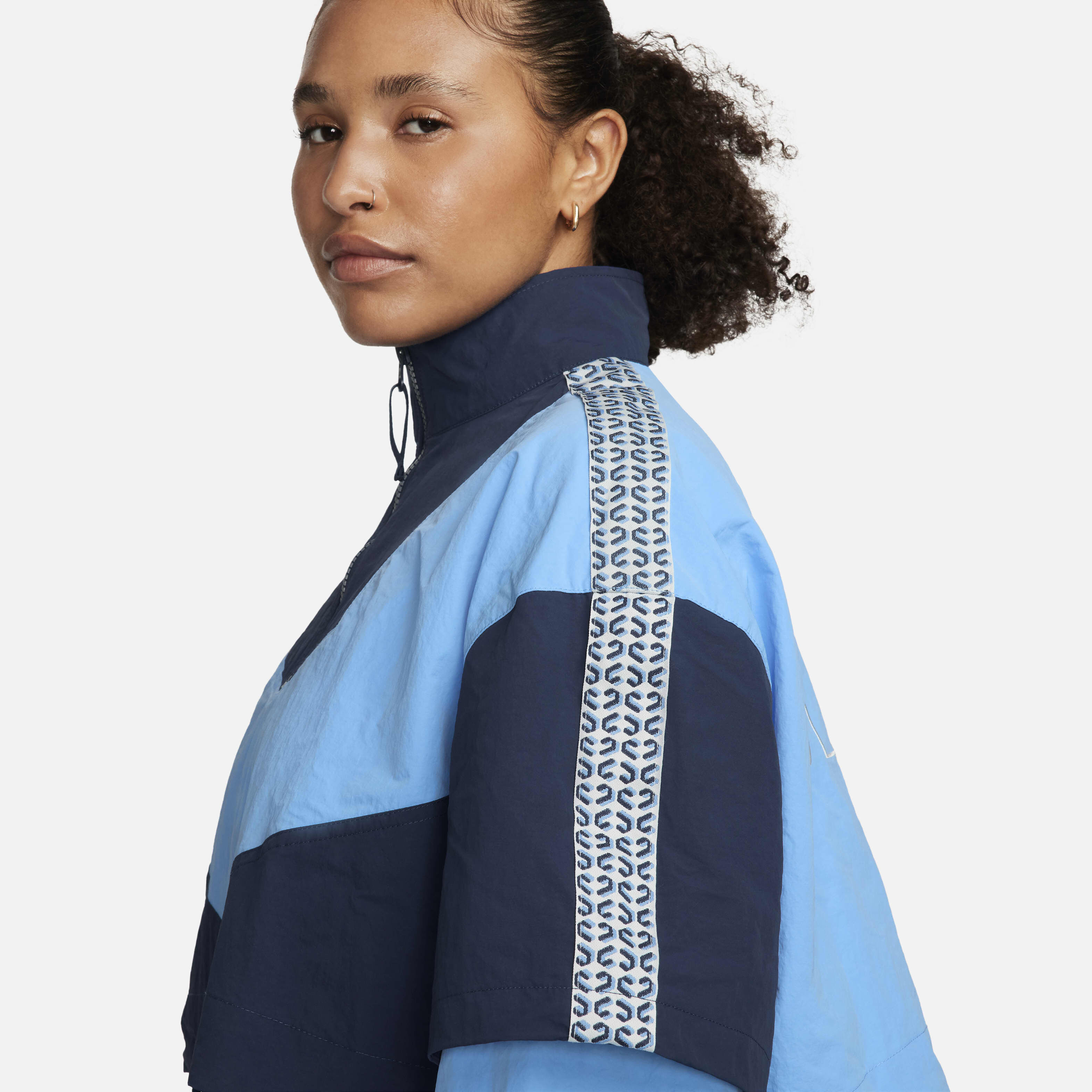 نايكي سبورتسوير image number 7