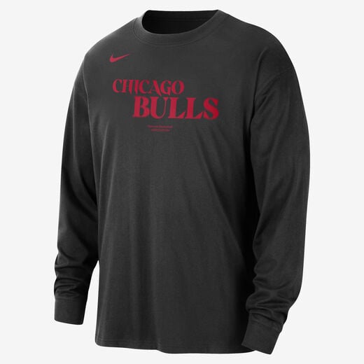 Basketball Tops & T-Shirts-Nike, Chicago Bulls Courtside, Men's Nike NBA Long-Sleeve T-Shirt