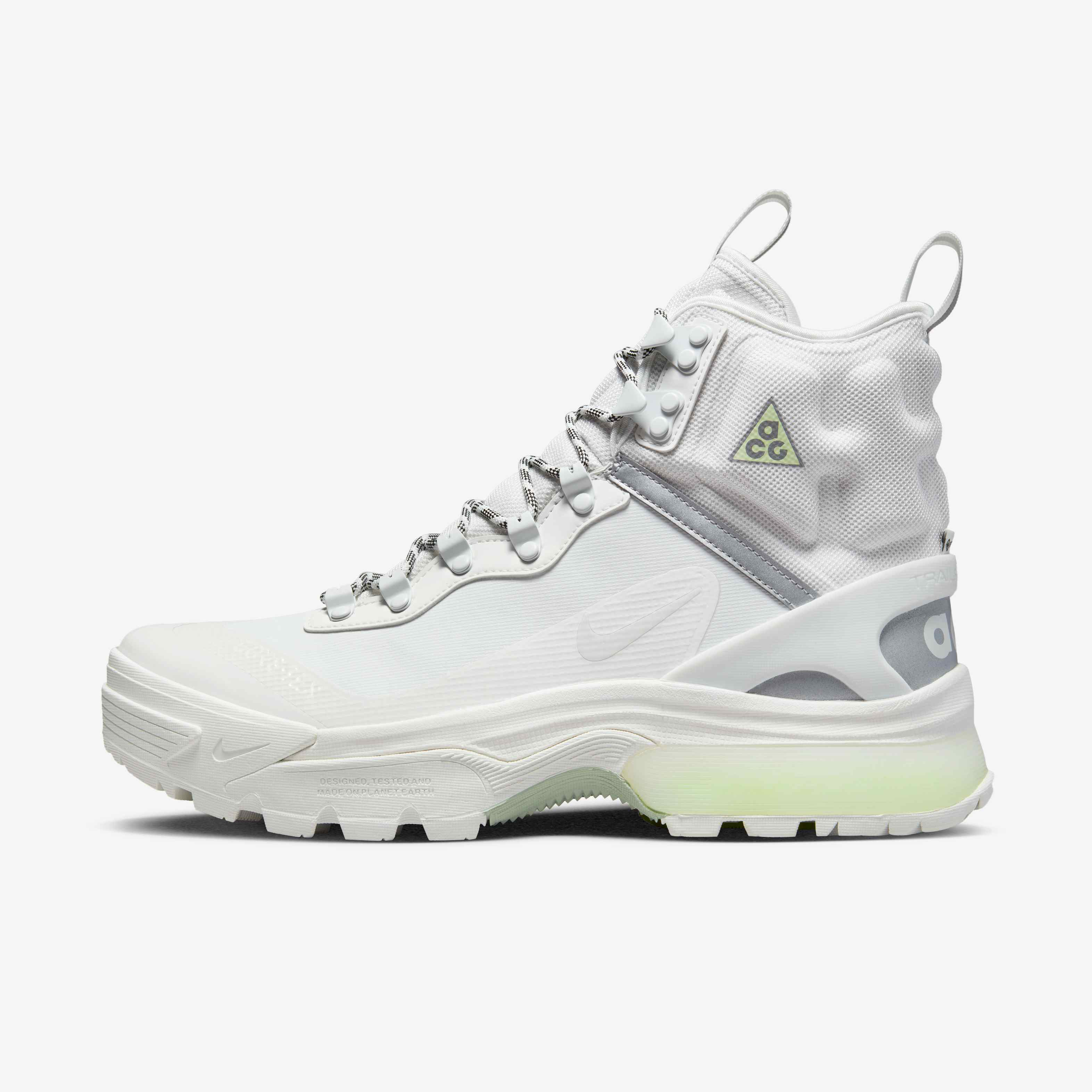 acg nike boots white