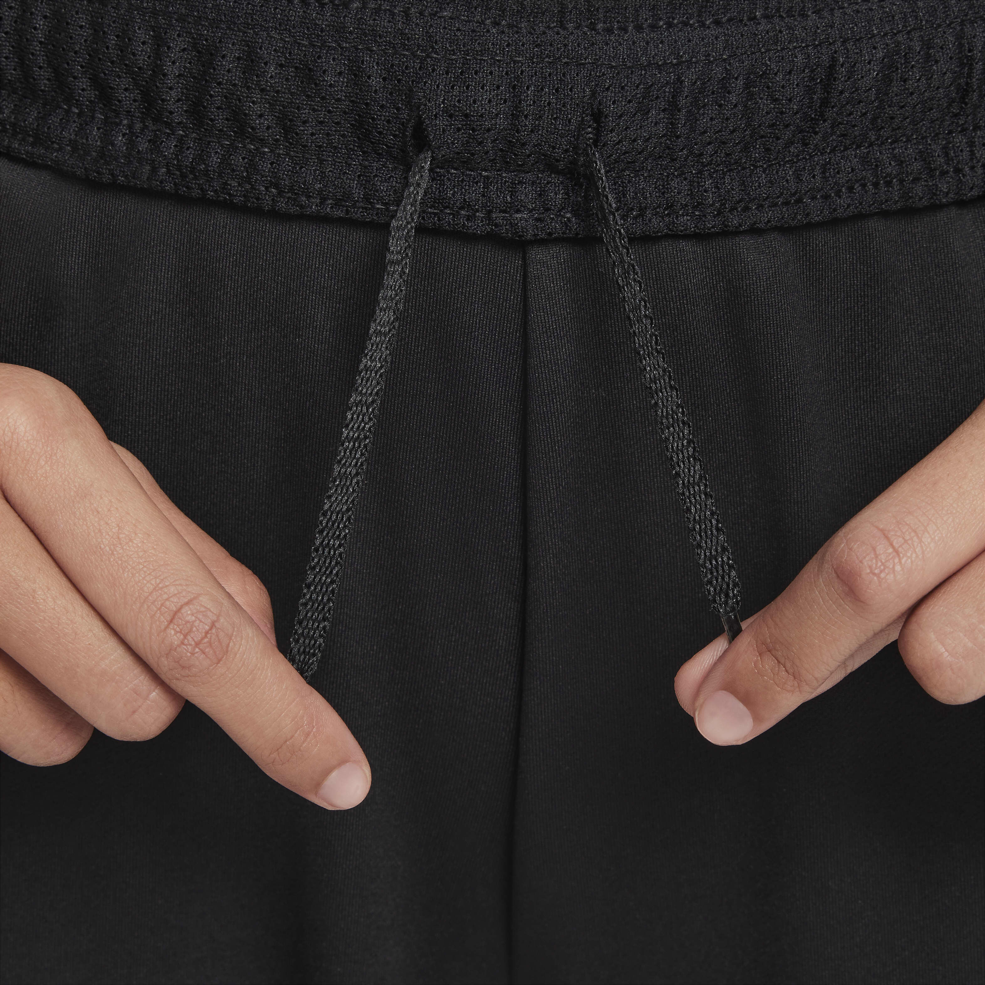 Liverpool F.C. Strike image number 2