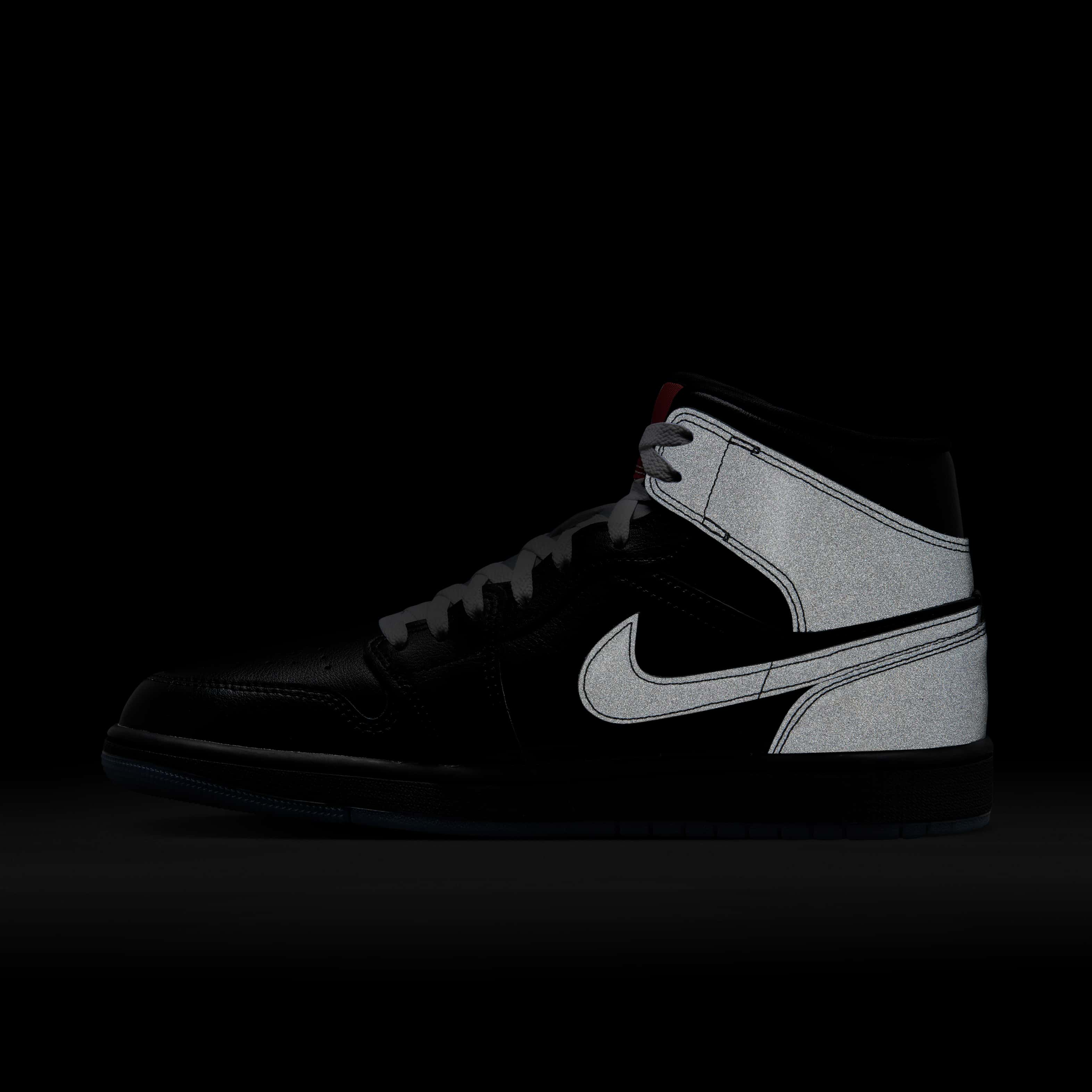 Air Jordan 1 Mid SE image number 10