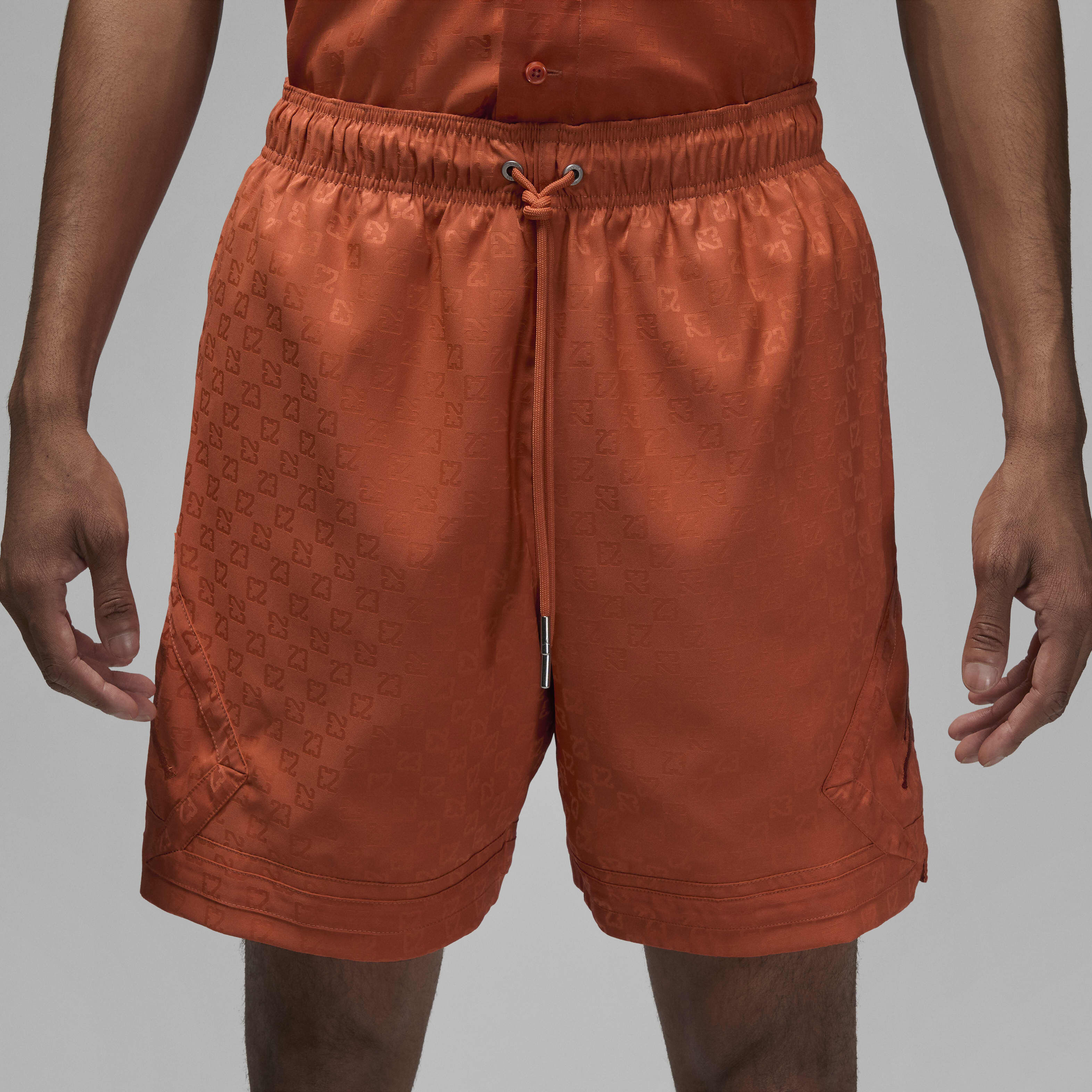 Jordan Essentials image number 1