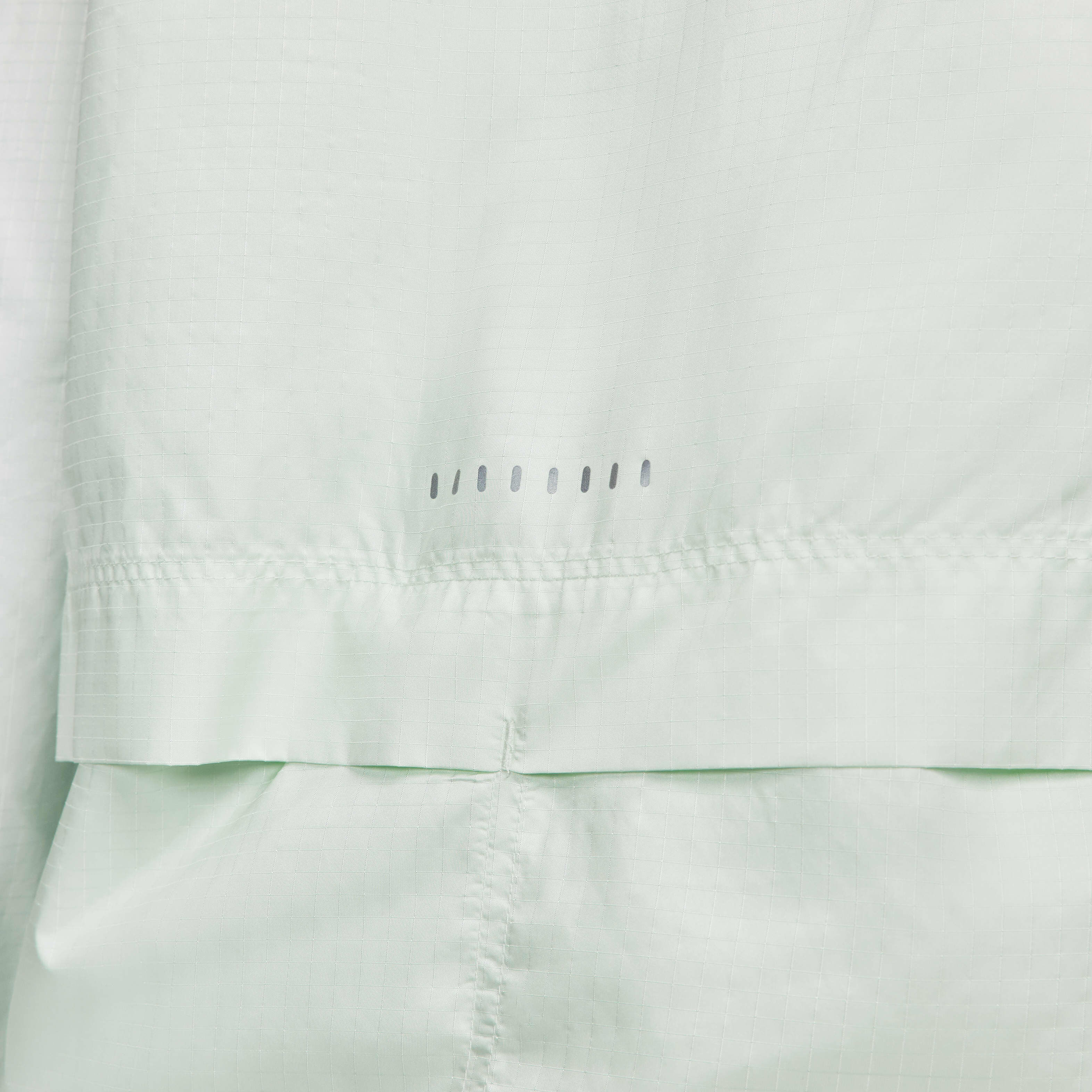 Nike Essential image number 4