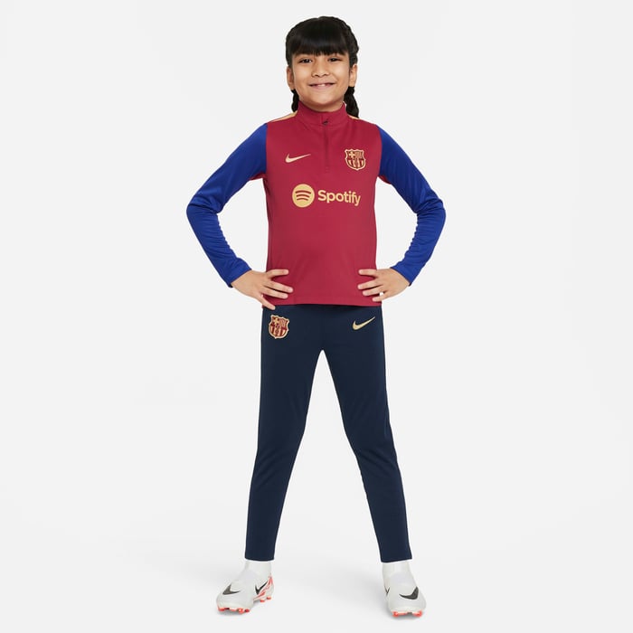 برشلونة F.C أكاديمي برو image number 6 برشلونة F.C أكاديمي برو image number 6