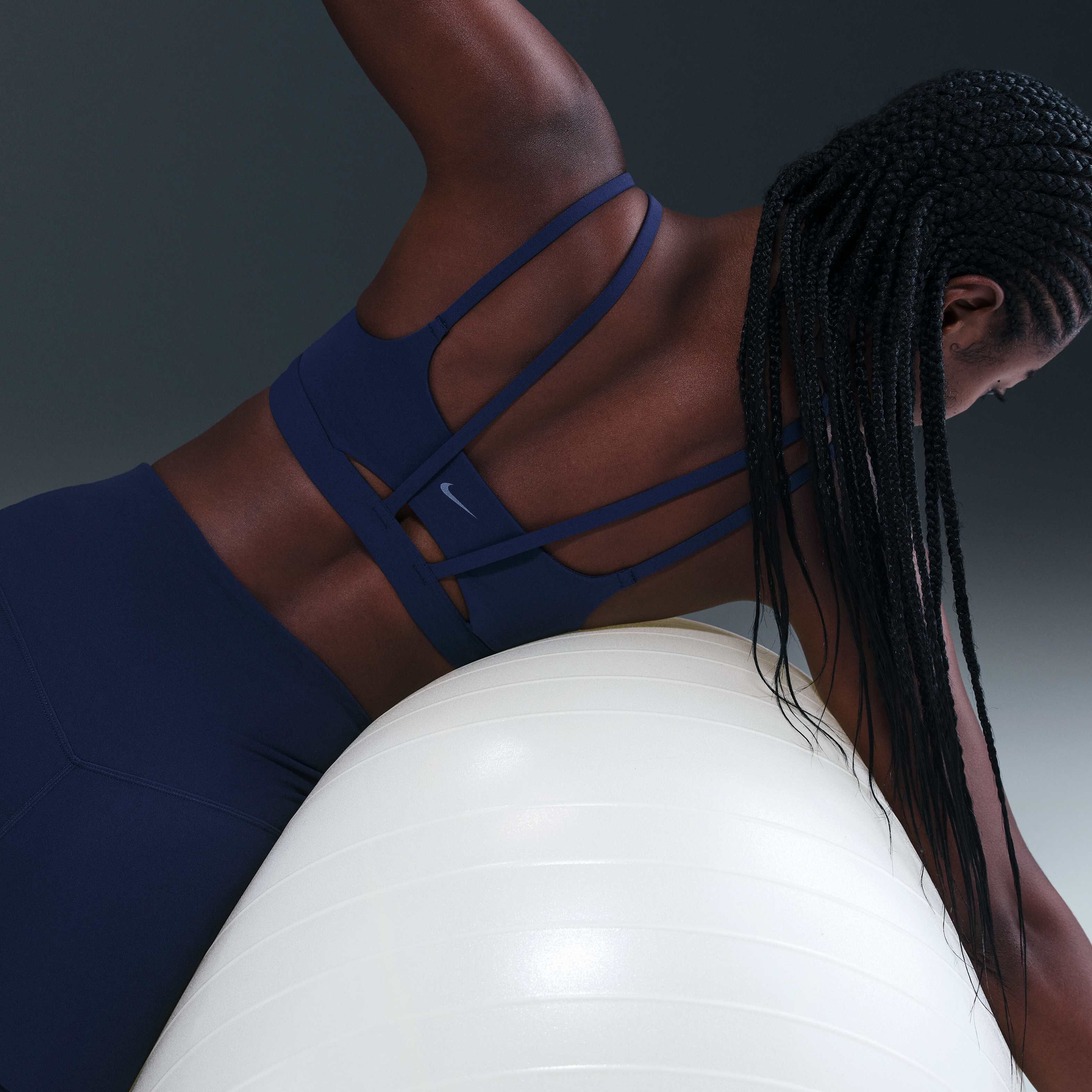 نايكي اليت ترايس image number 2