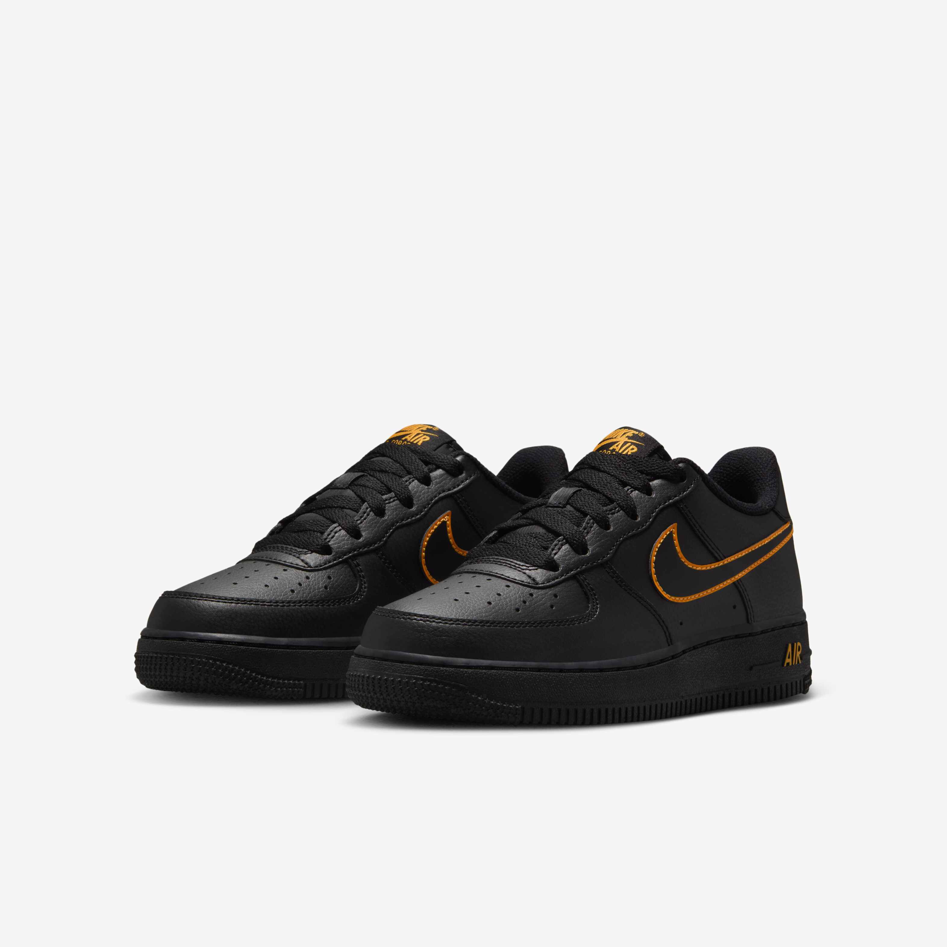 Nike Air Force 1 image number 4