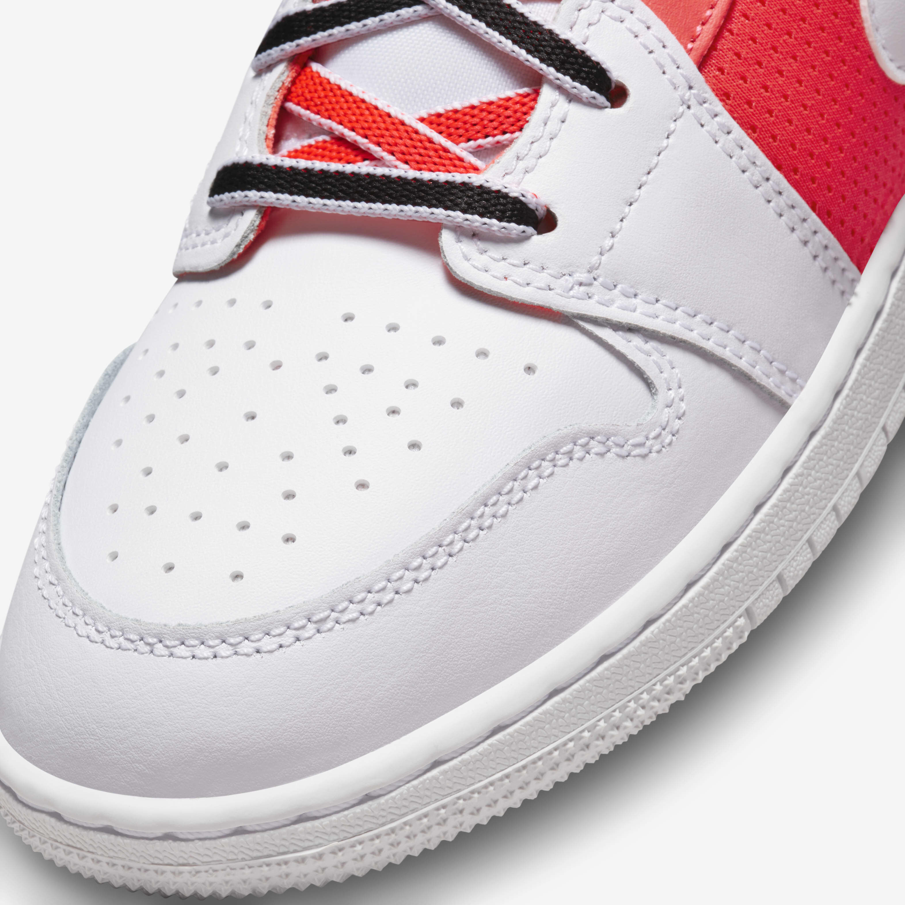 Air Jordan 1 Mid SE image number 6