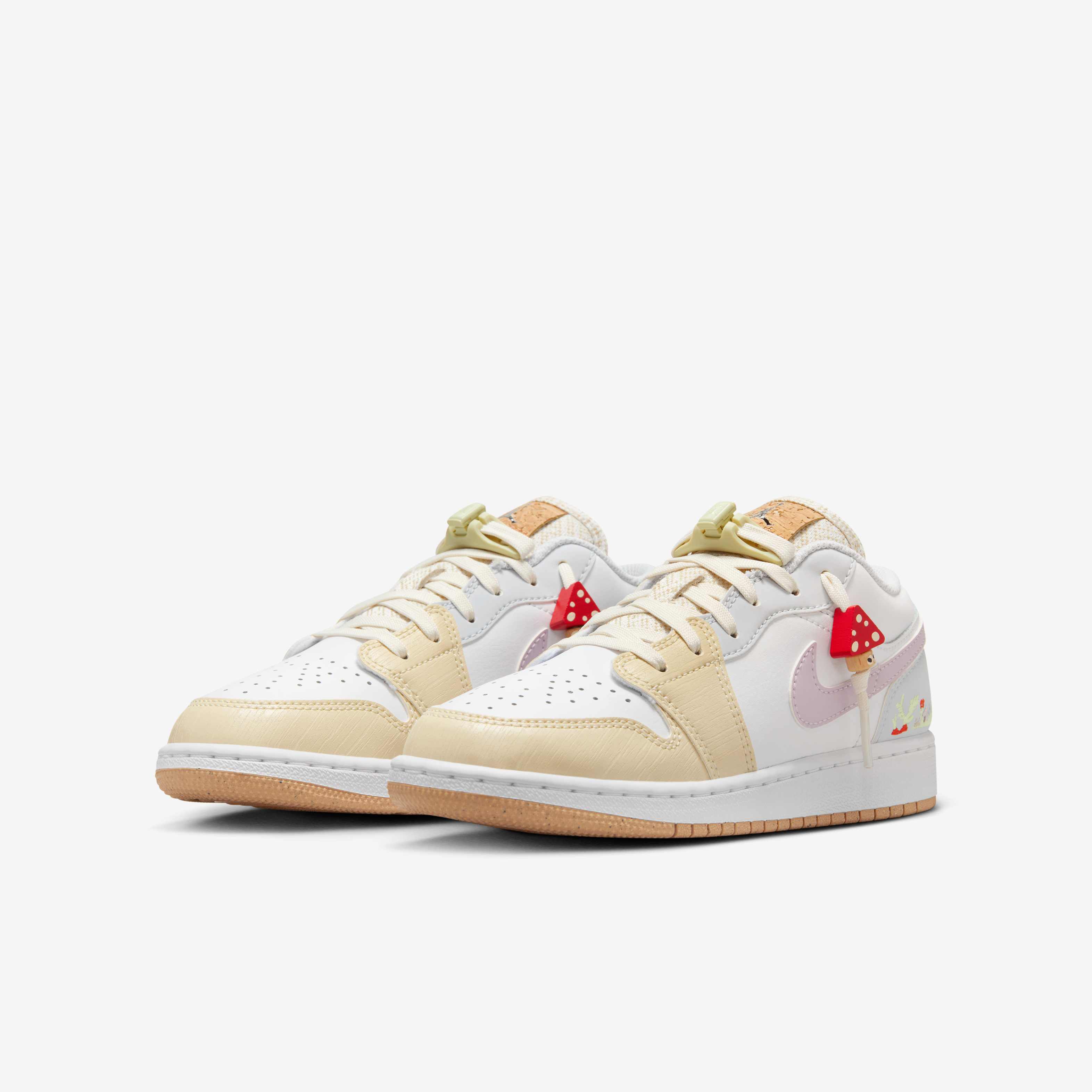 Air Jordan 1 Low SE image number 4