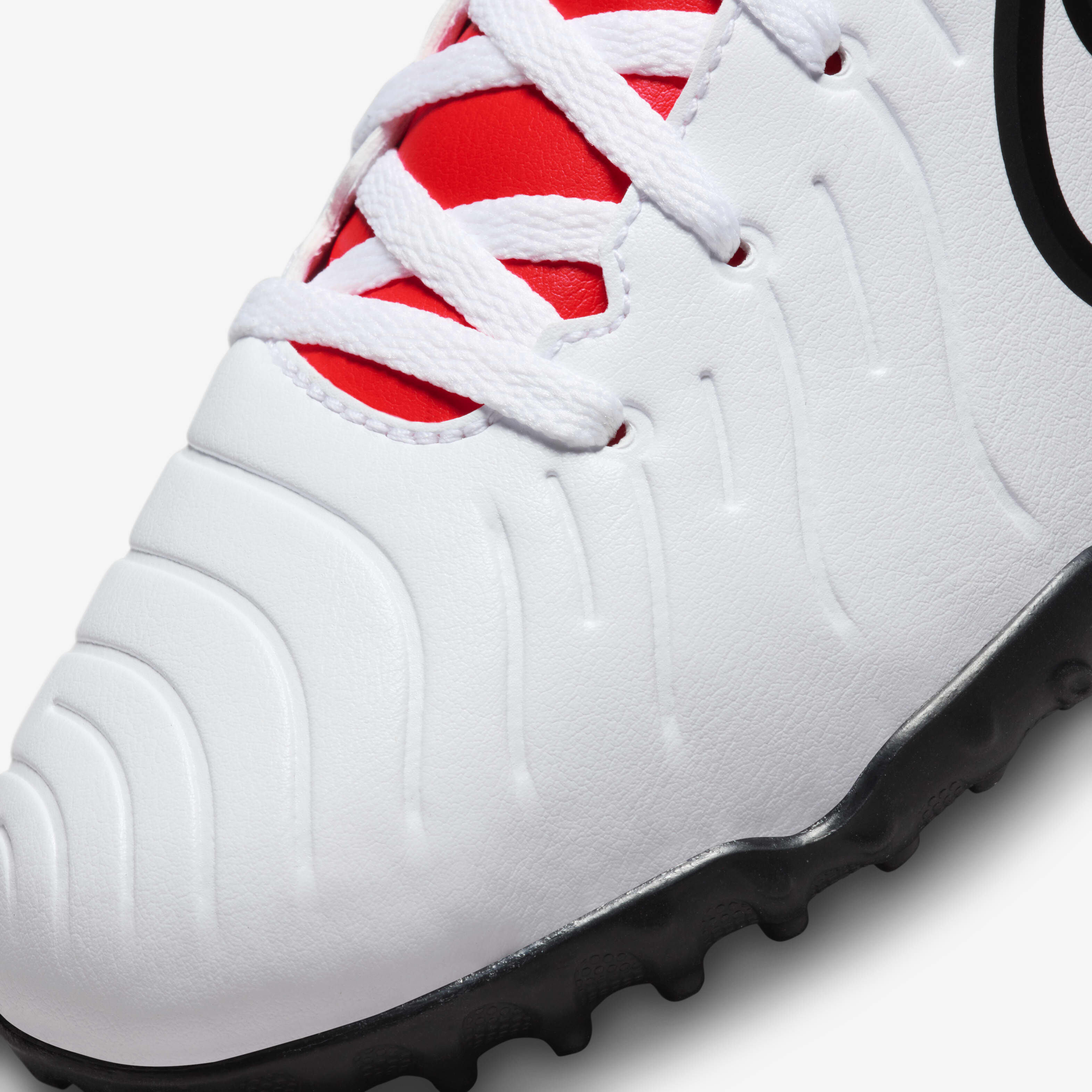 Nike Jr. Tiempo Legend 10 Club image number 6