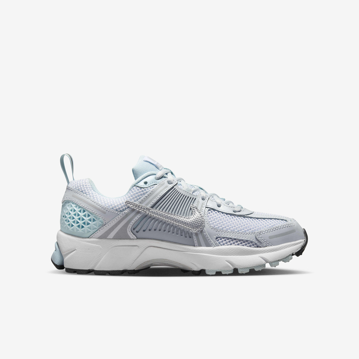 Nike Vomero 5 image number 2 Nike Vomero 5 image number 2