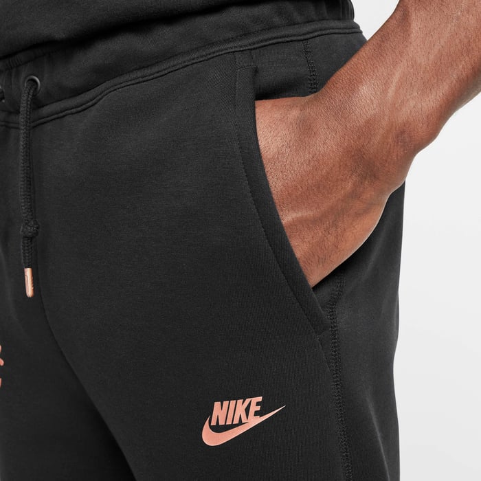 Nike Tech Fleece x Central Cee image number 2 Nike Tech Fleece x Central Cee image number 2