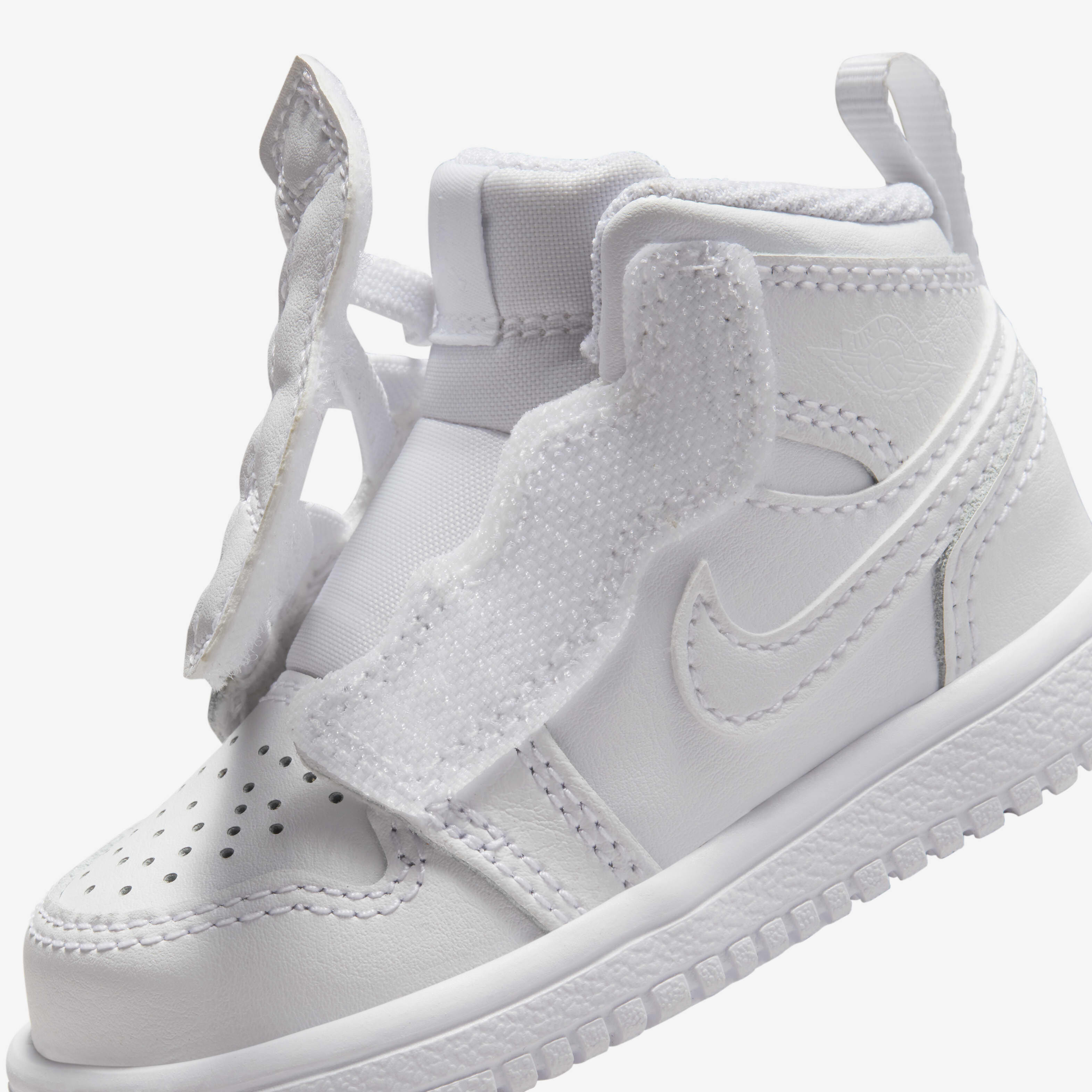 جوردن 1 ميد image number 7