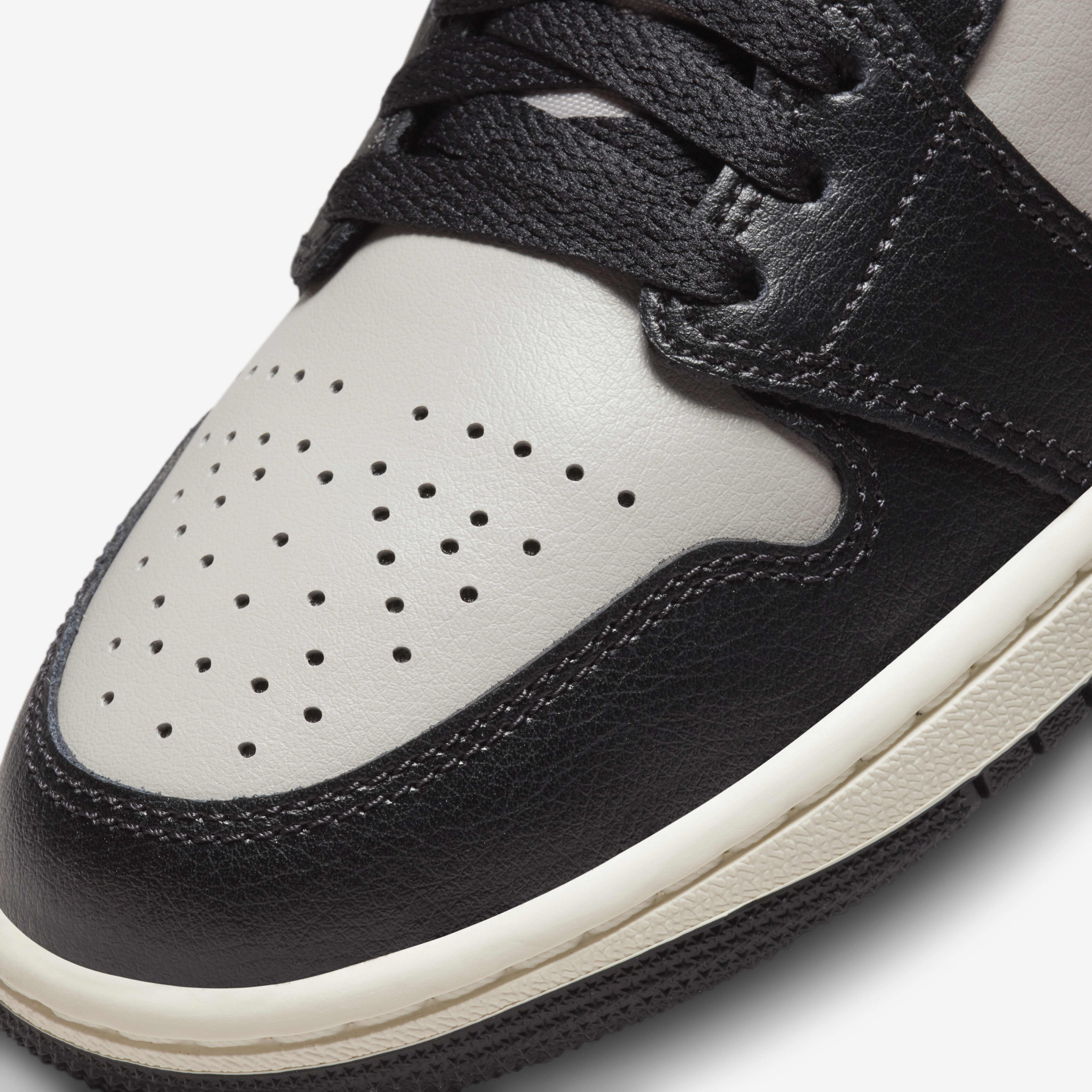 اير جوردن 1 ميد image number 6