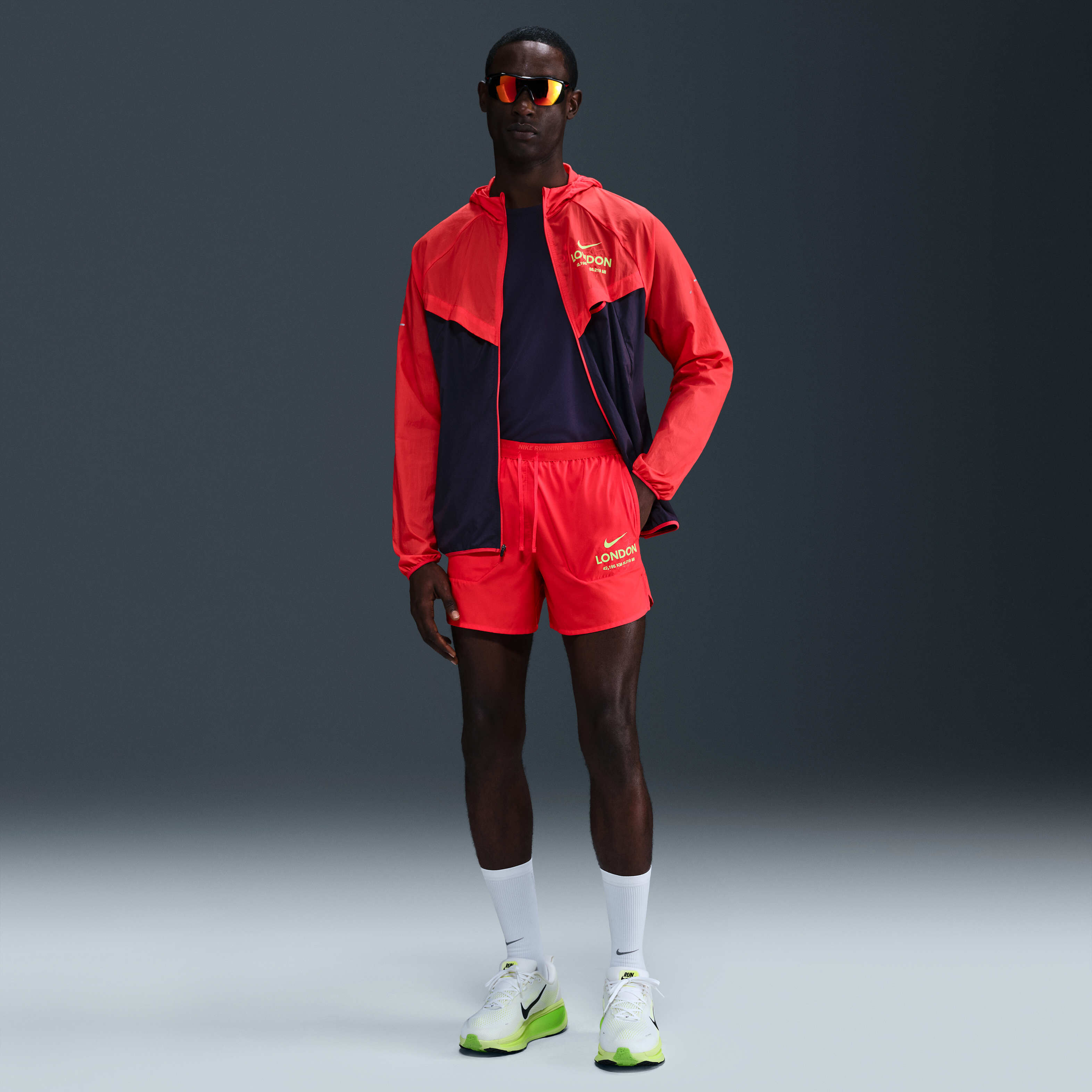 Nike Stride image number 0