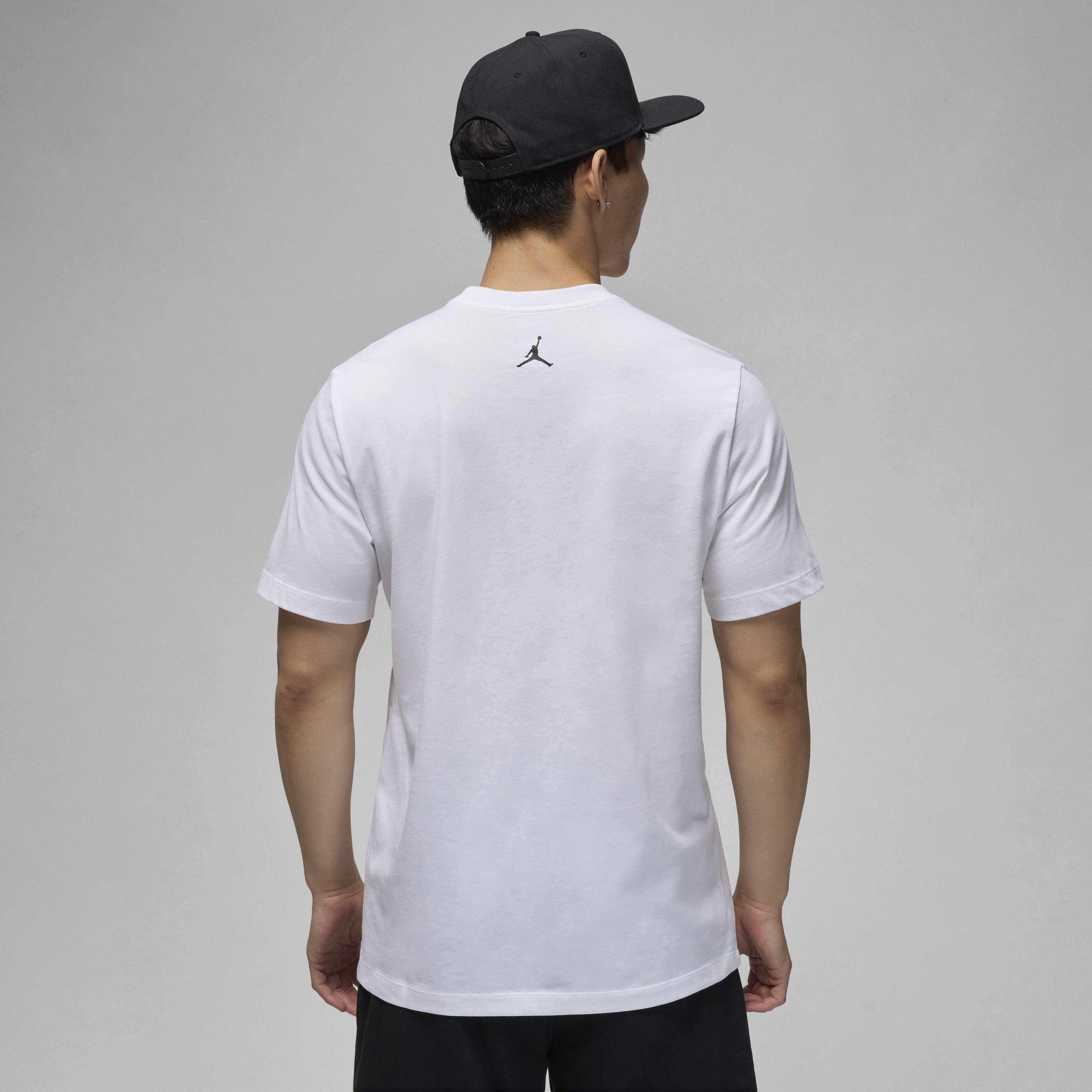 ★ Nike★ Jordan Flight Essential T-Shirt M White Black HJ2 Jordan Flight Essentials T-Shirt (Black/White/White) – Two 18