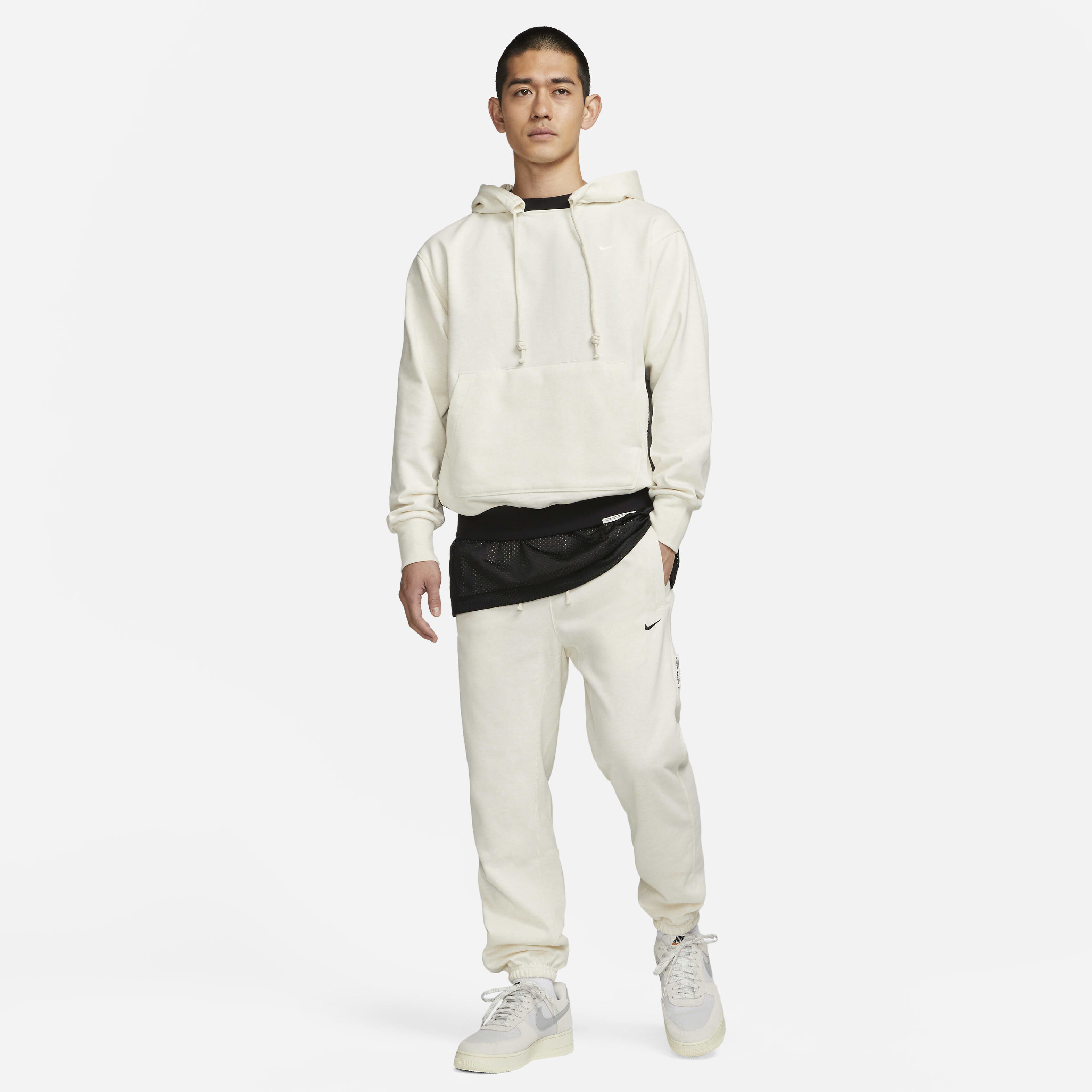 Nike Standard Issue image number 6