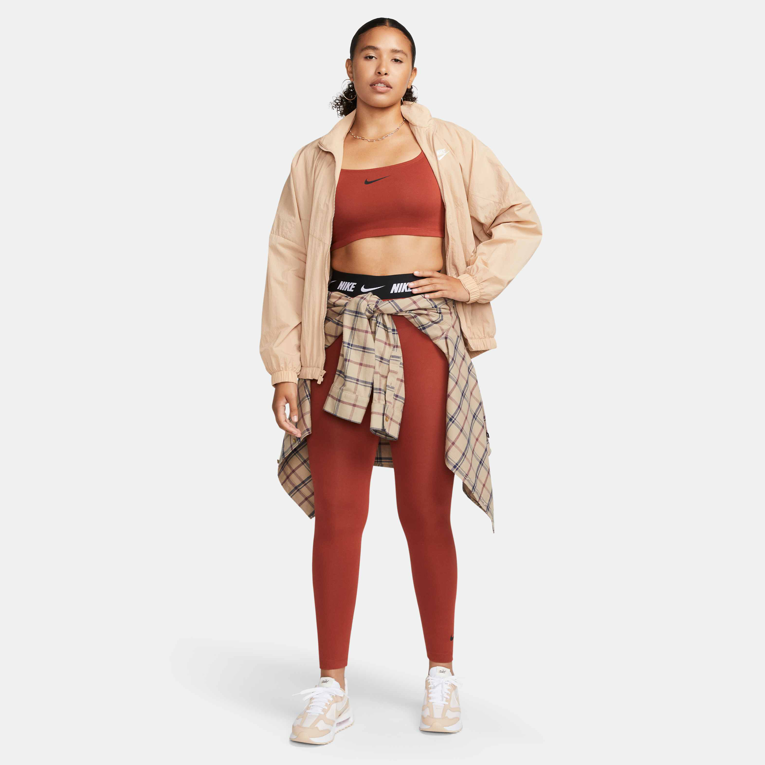 Nike Sportswear Club image number 4