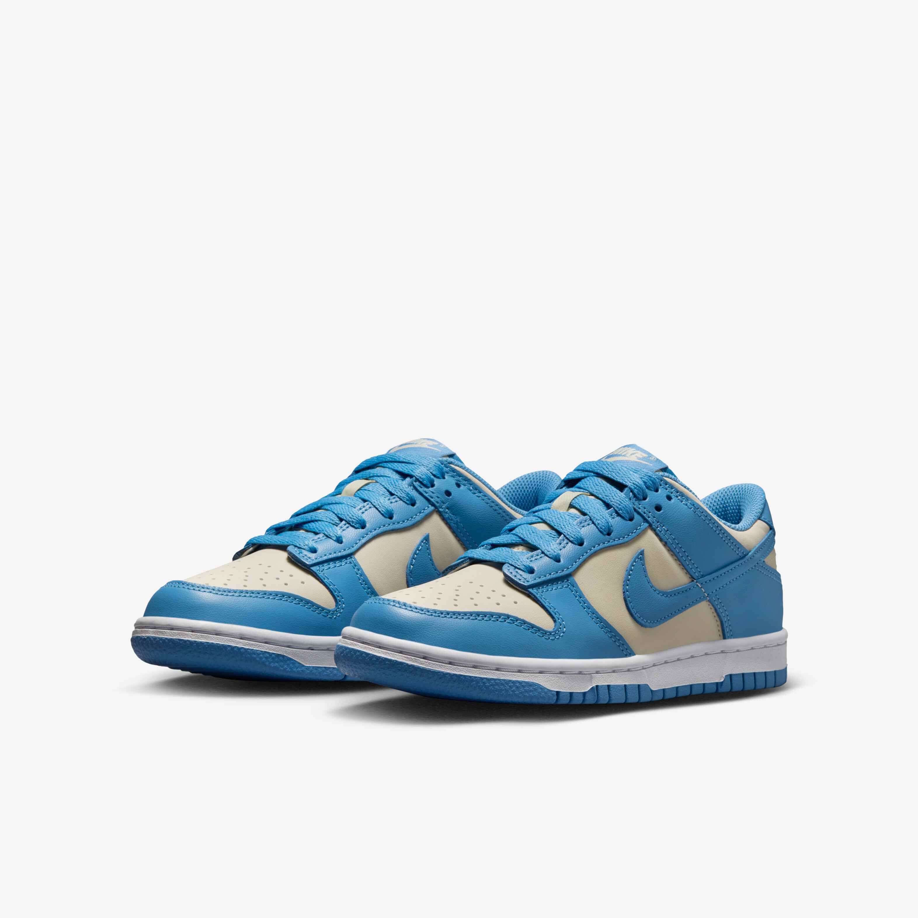 Nike Dunk Low image number 4