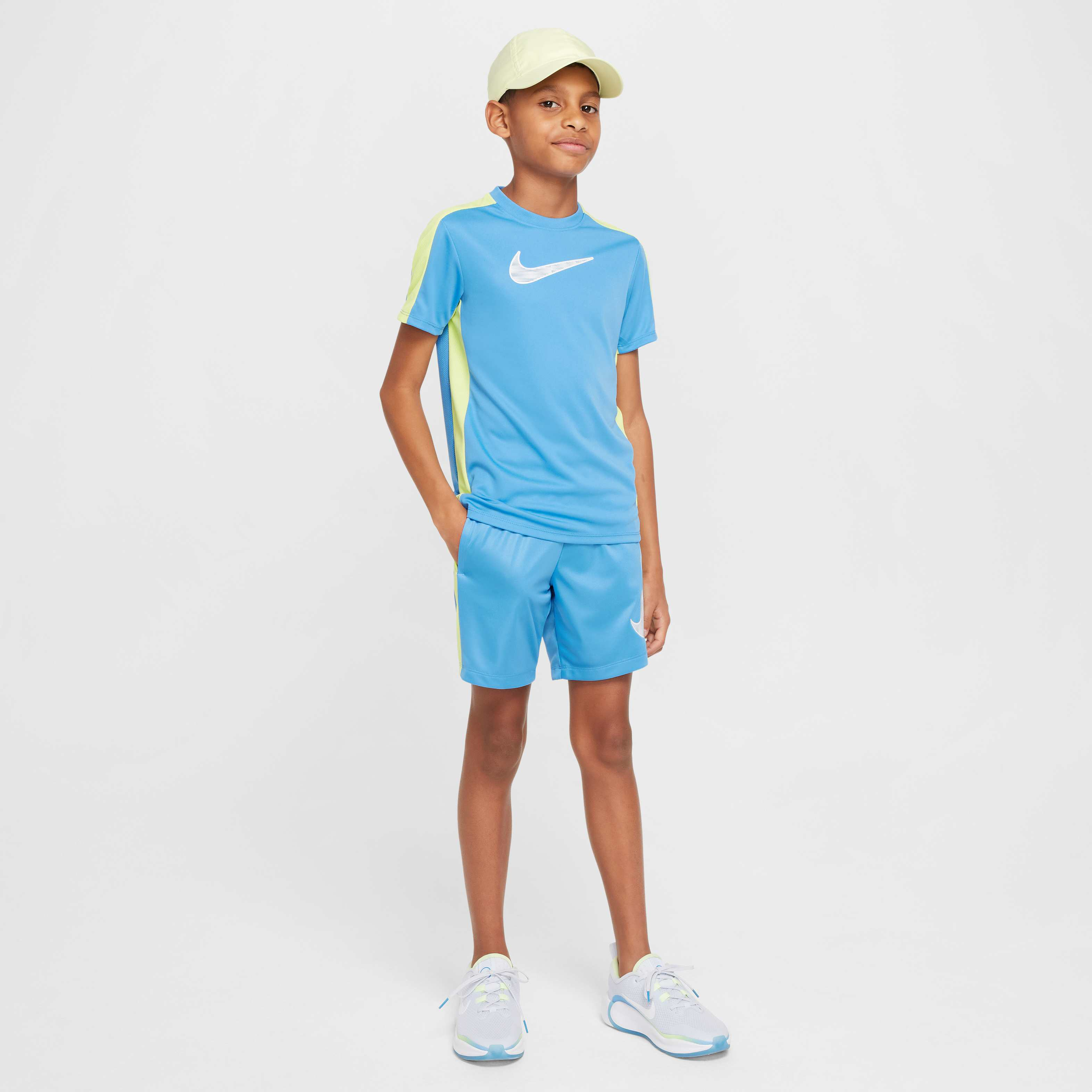 Nike Trophy23 image number 4