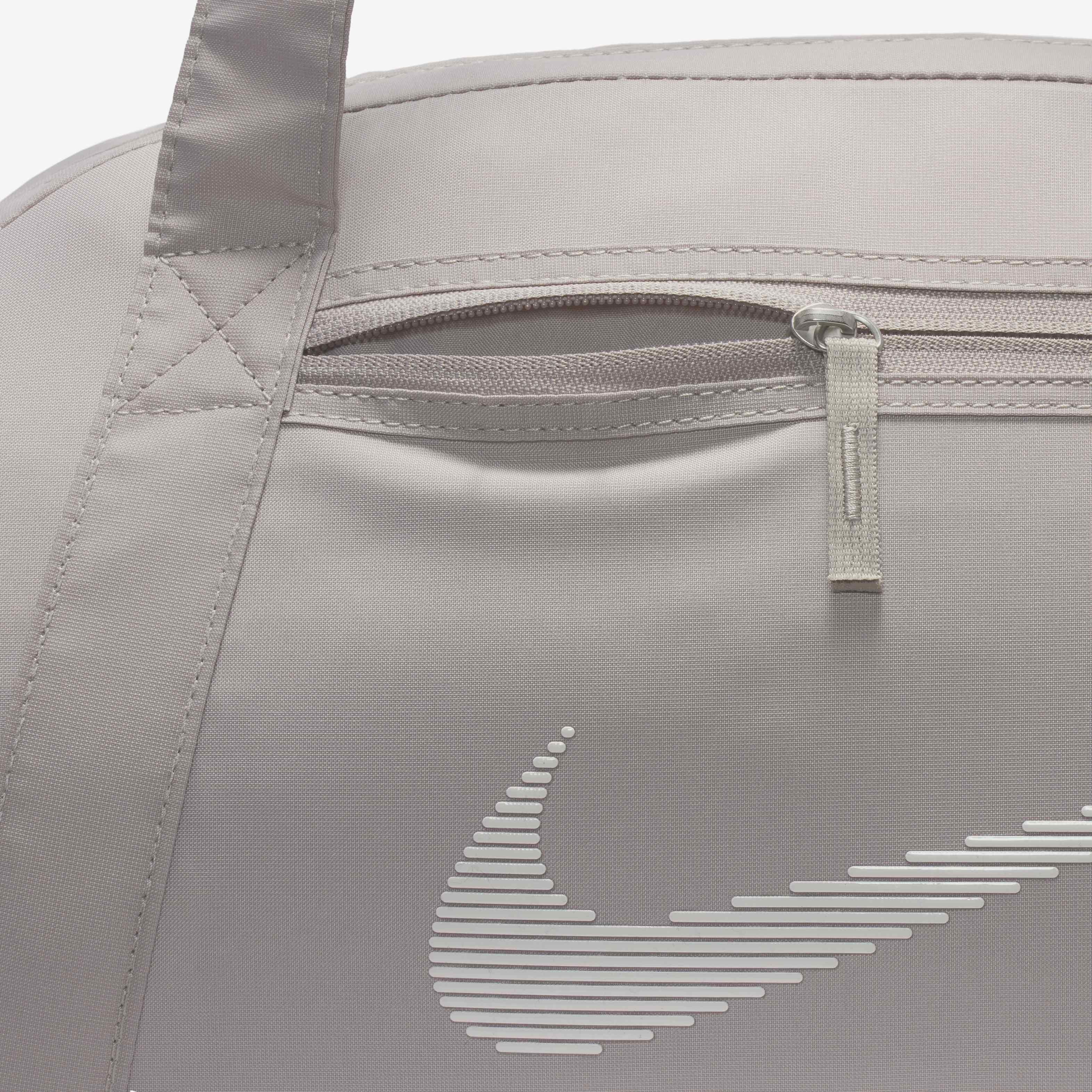 Nike Gym Club image number 5