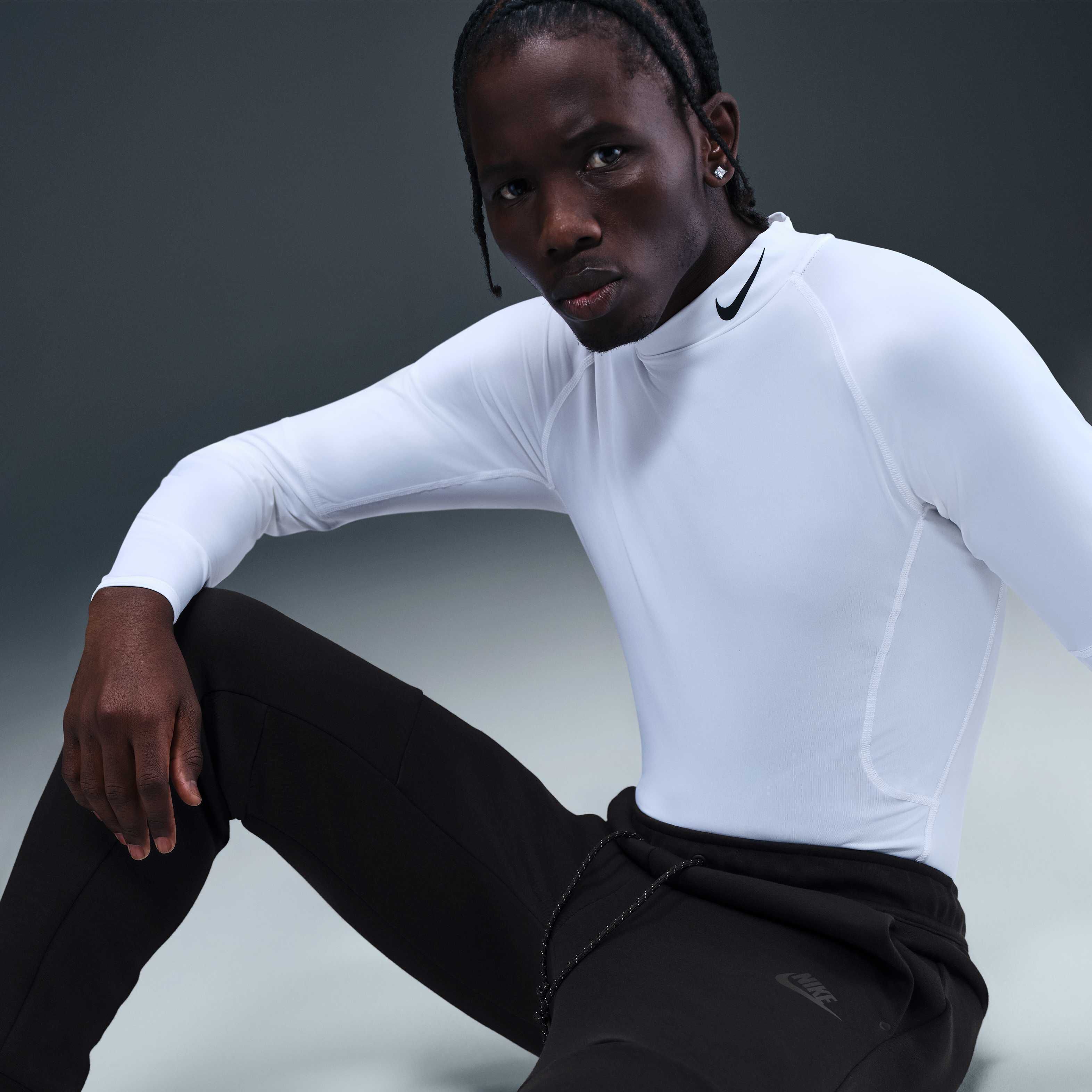 نايكي تك image number 4