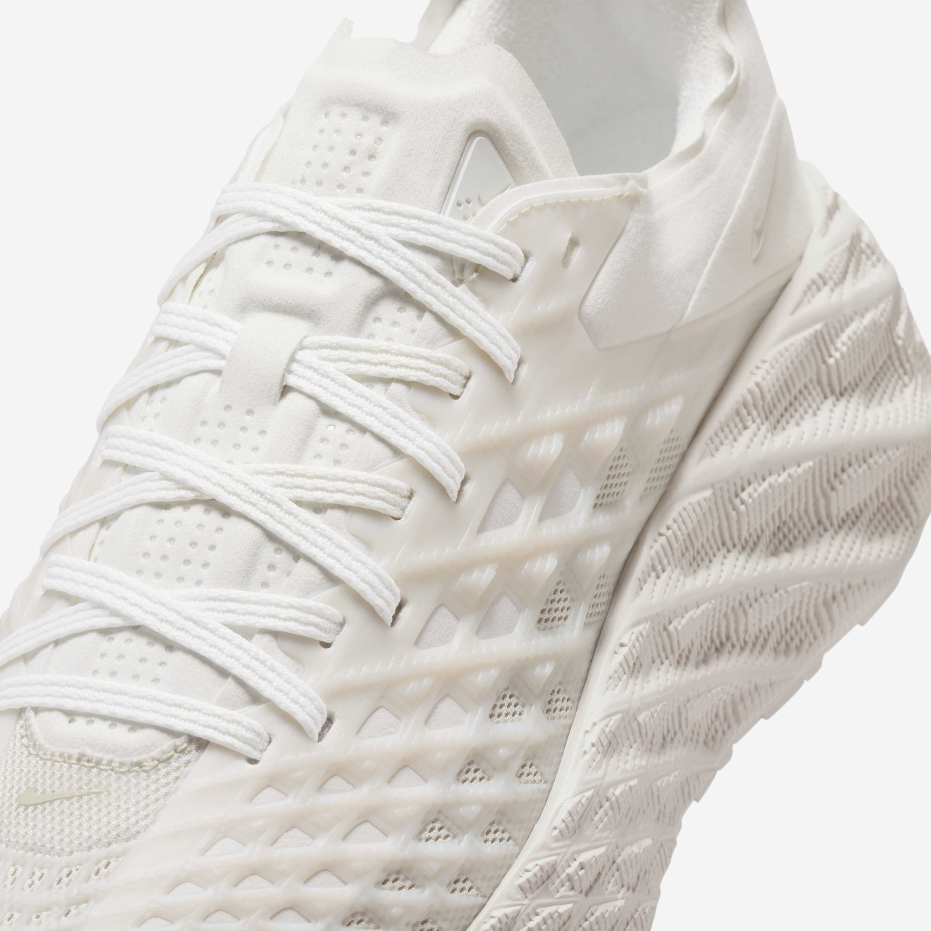 Nike Ava Edge image number 6